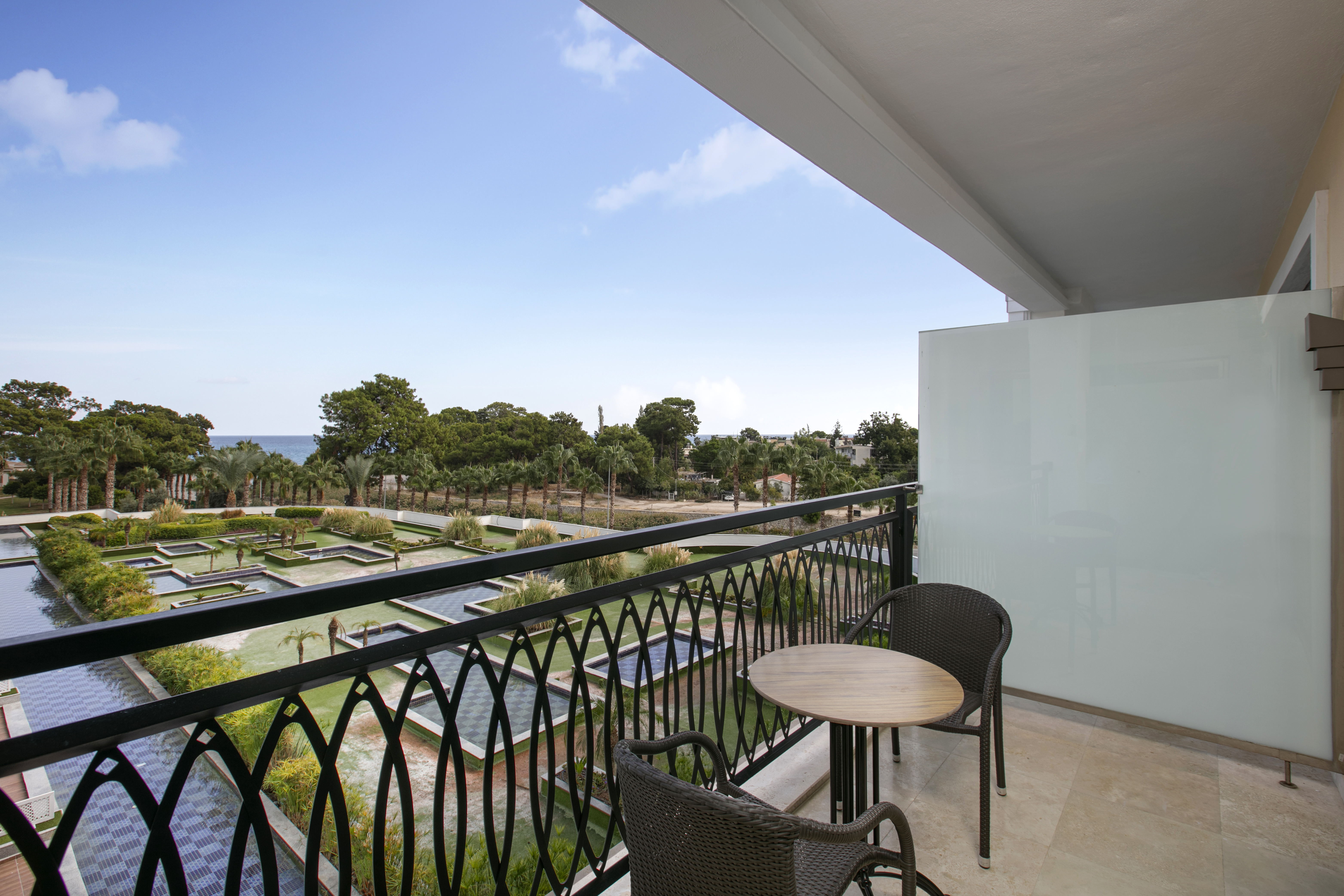 Double Single Superior Side Sea View