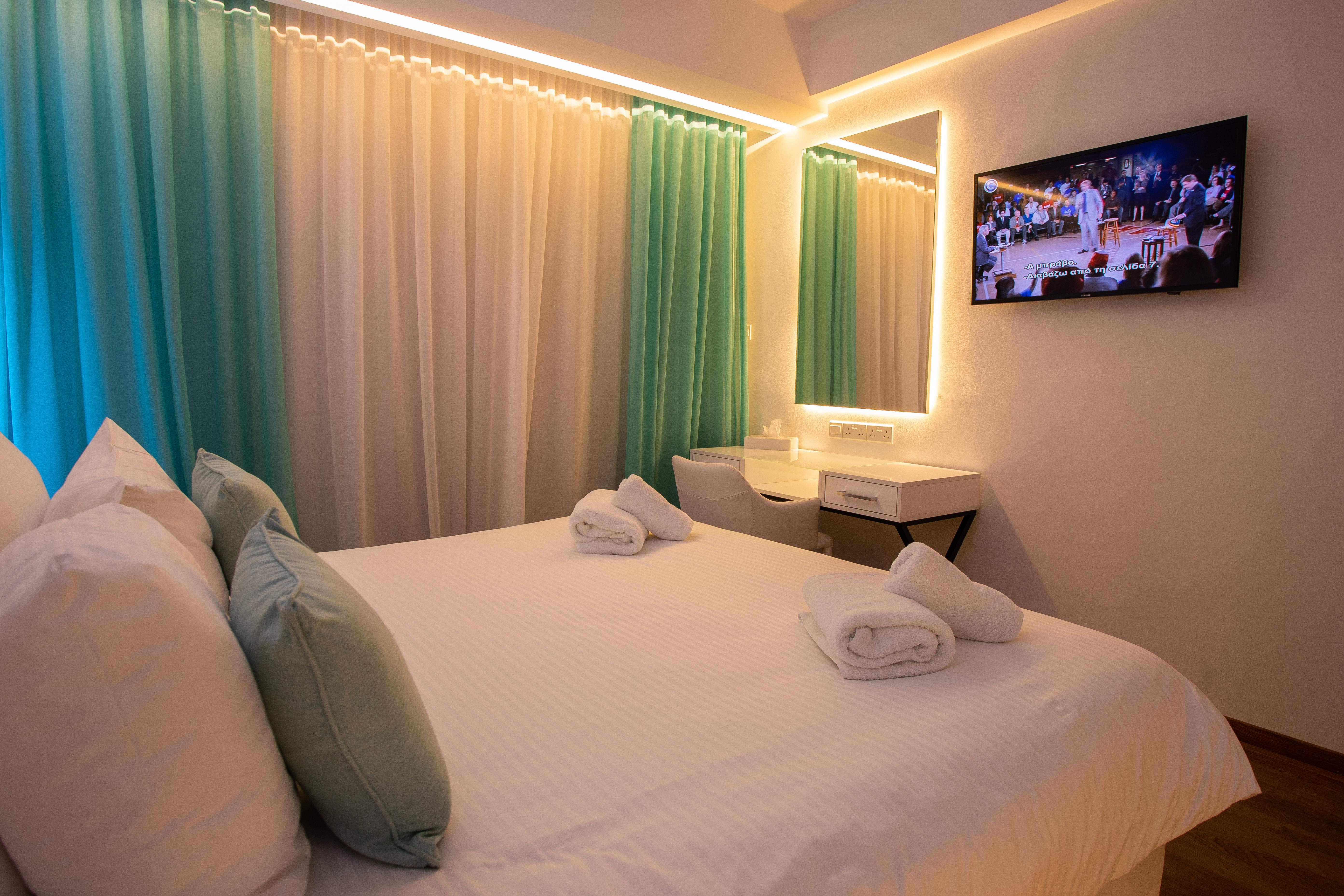 Double Deluxe Side Sea View