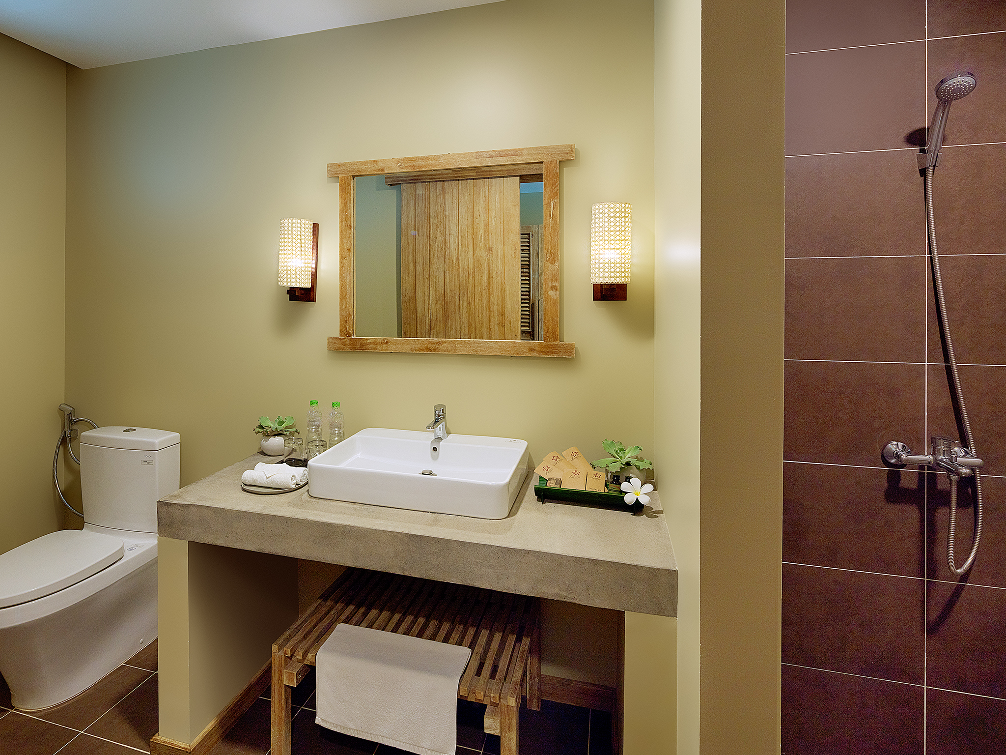 Twin Deluxe Garden View