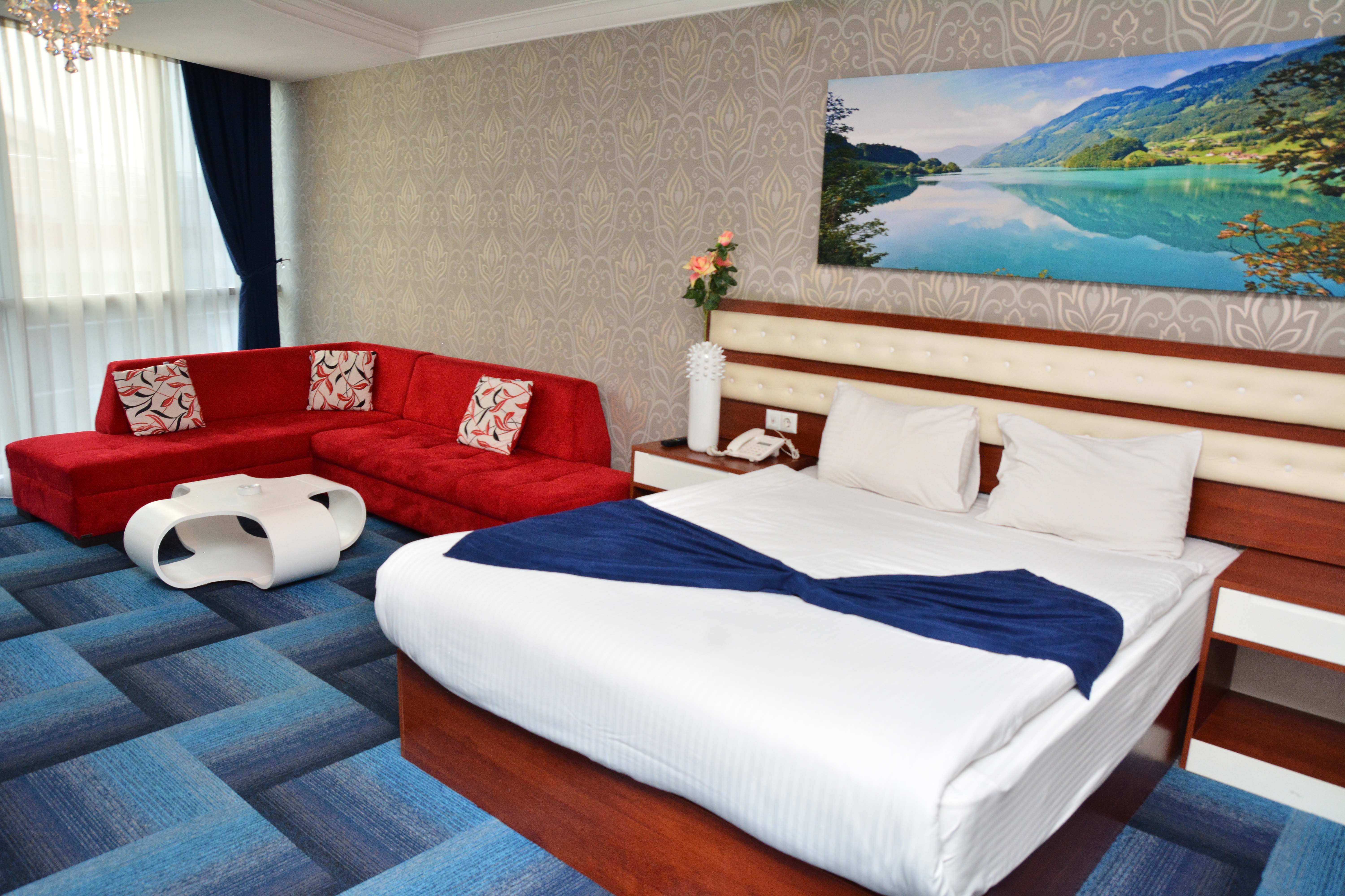 Suite Queen Size Bed