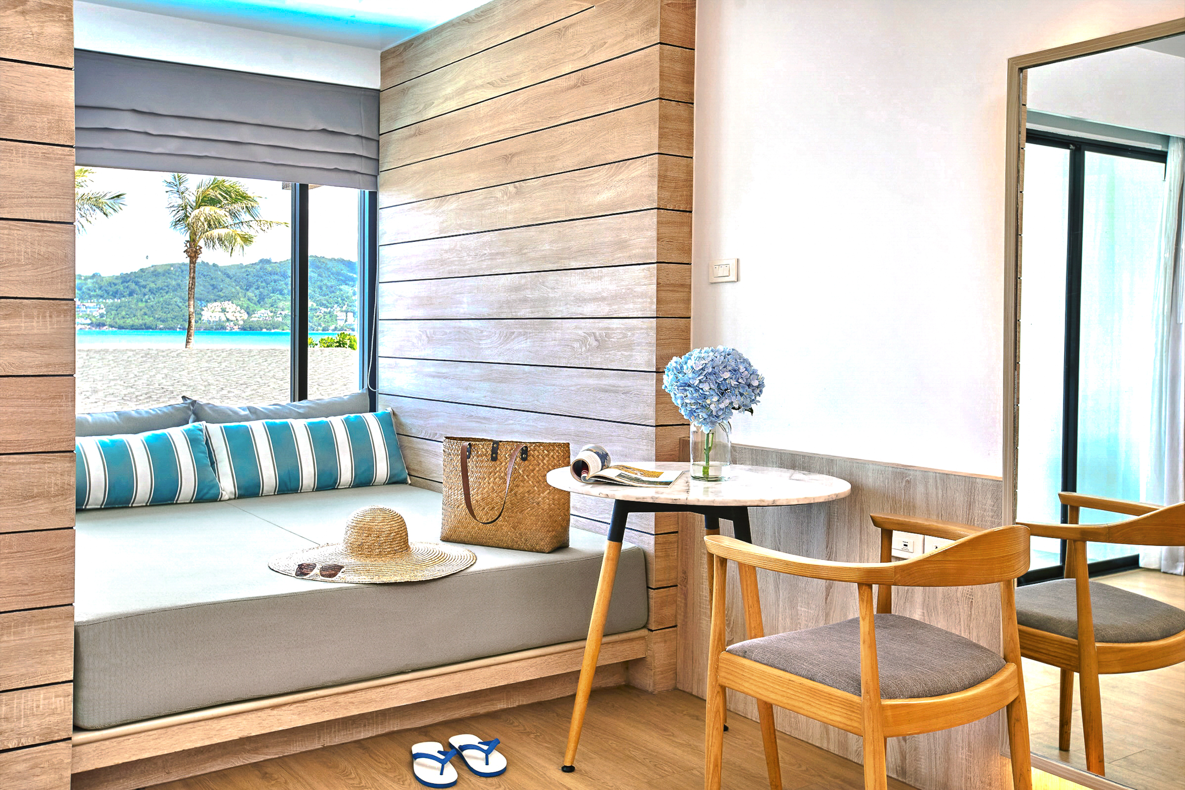 Double or Twin Deluxe Sea View with Balcony