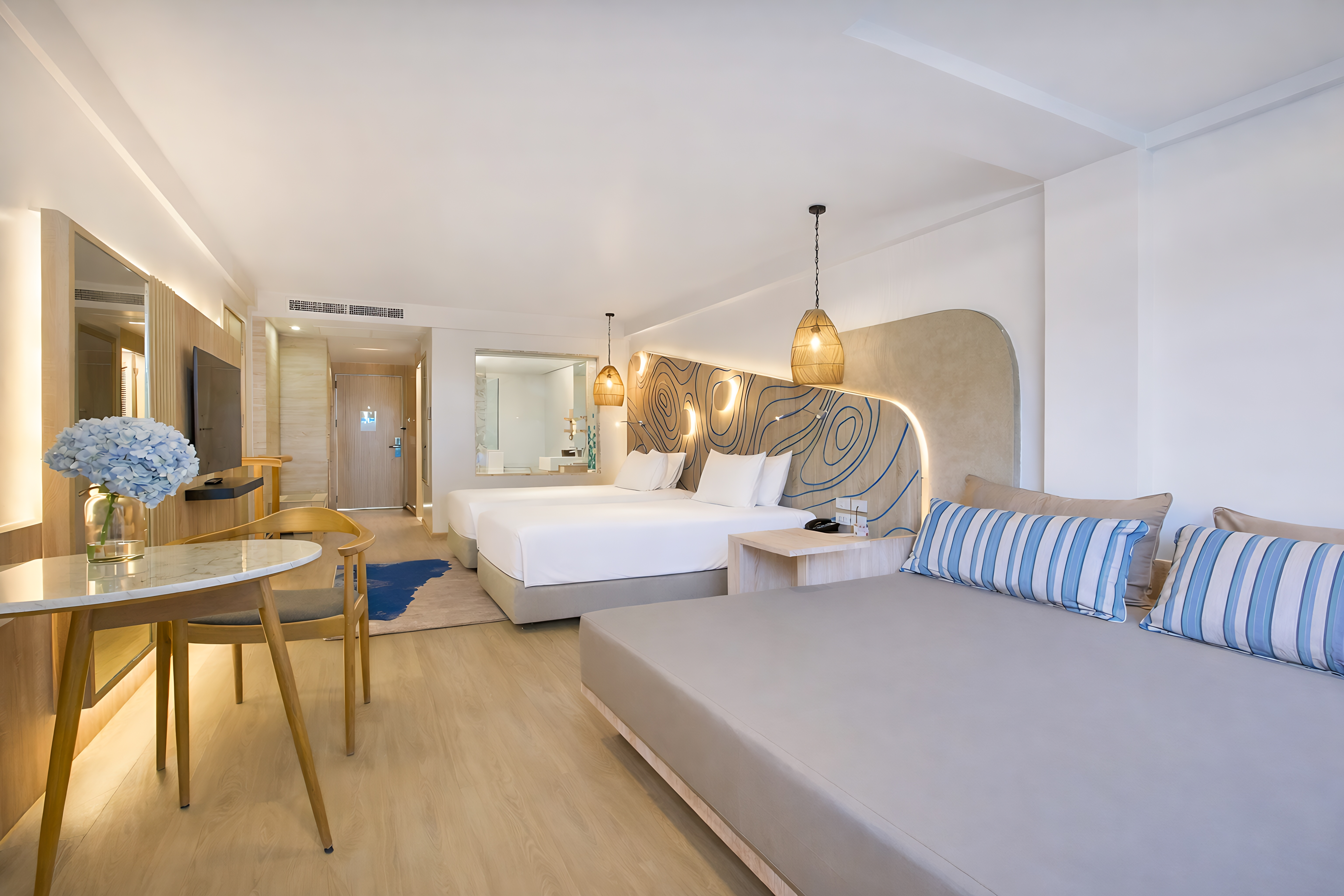 Double or Twin Deluxe