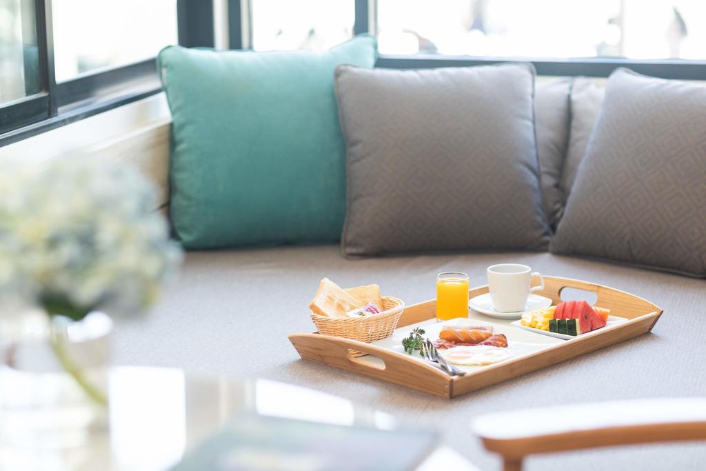 Double or Twin Deluxe Sea View with Balcony