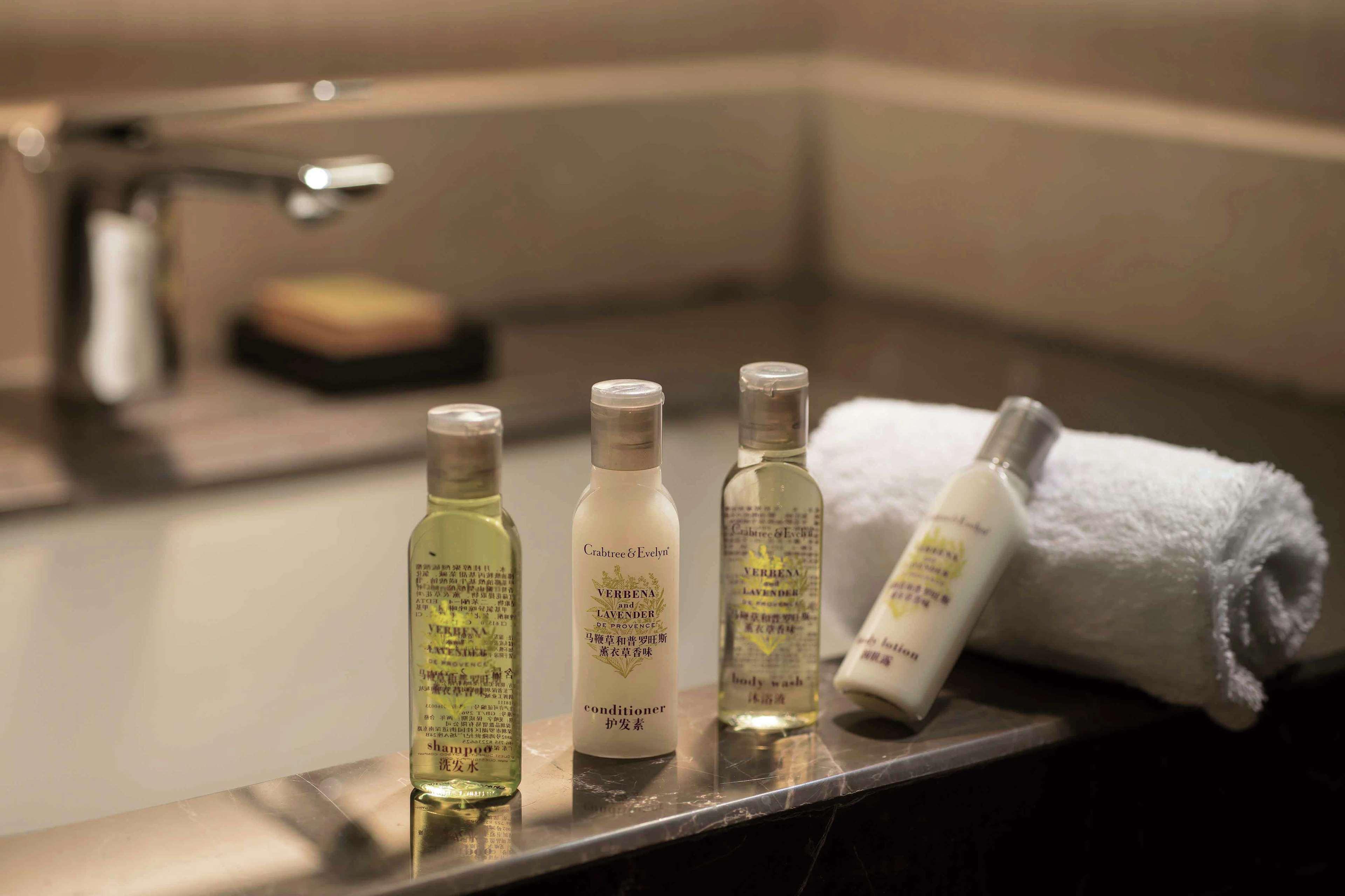 Double Deluxe King Bed