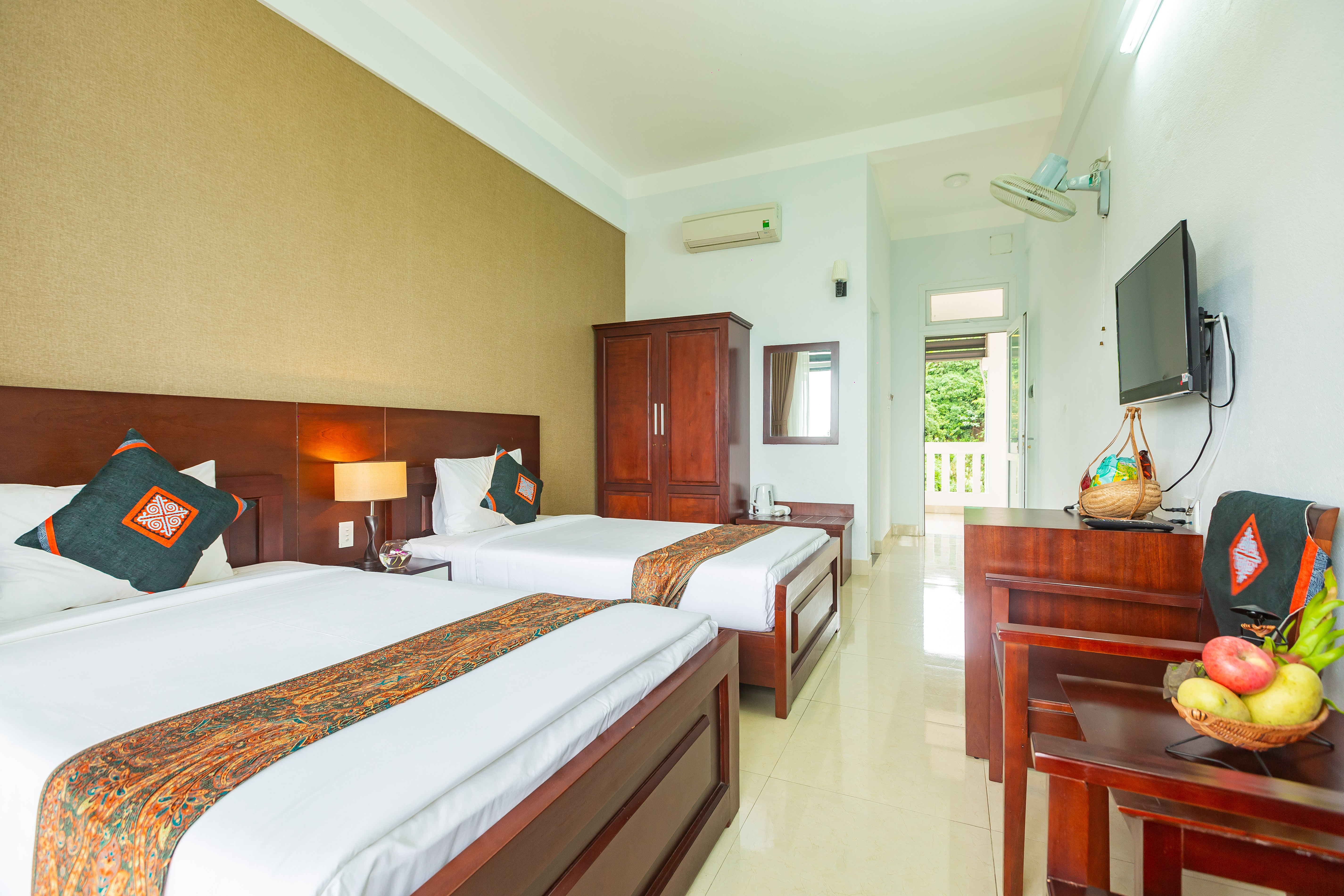 Twin Deluxe Ocean View