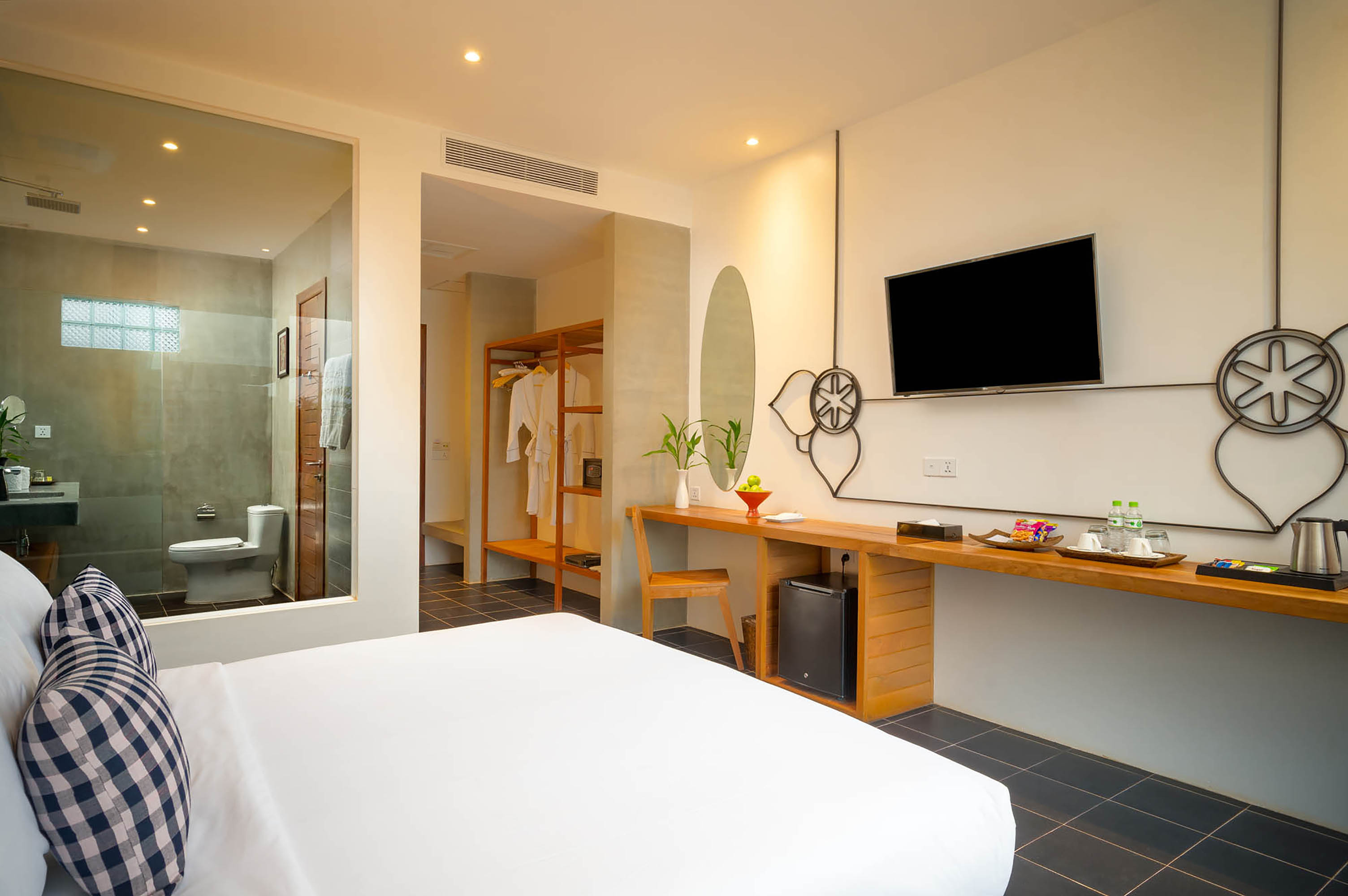 Double or Twin Deluxe with Balcony