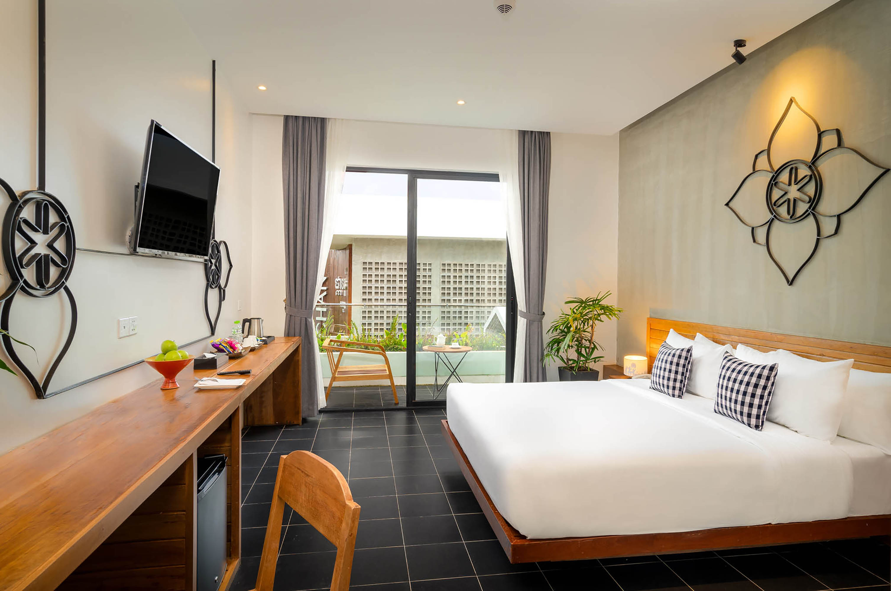 Double or Twin Deluxe with Balcony