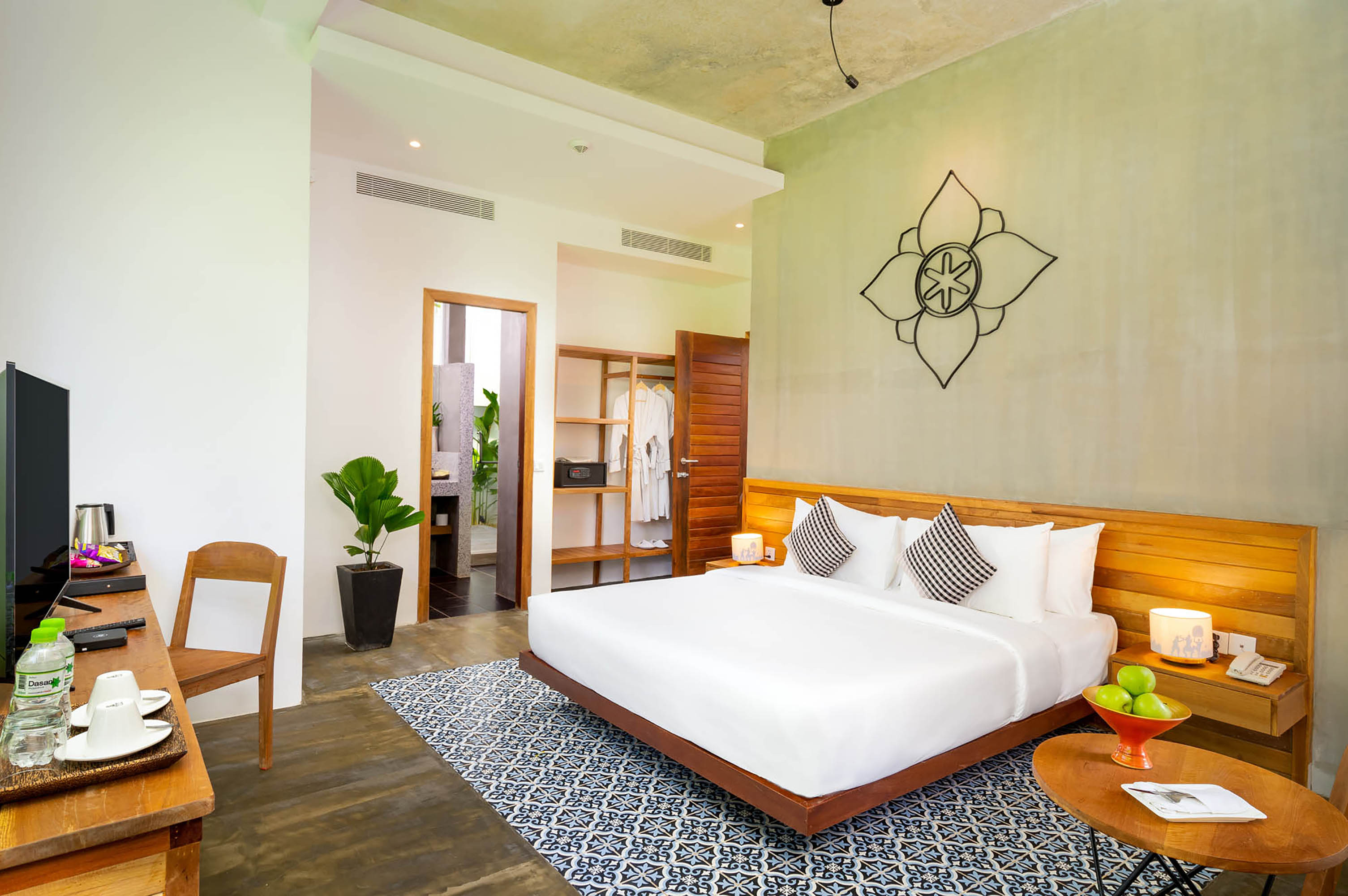 Double or Twin Deluxe Pool View