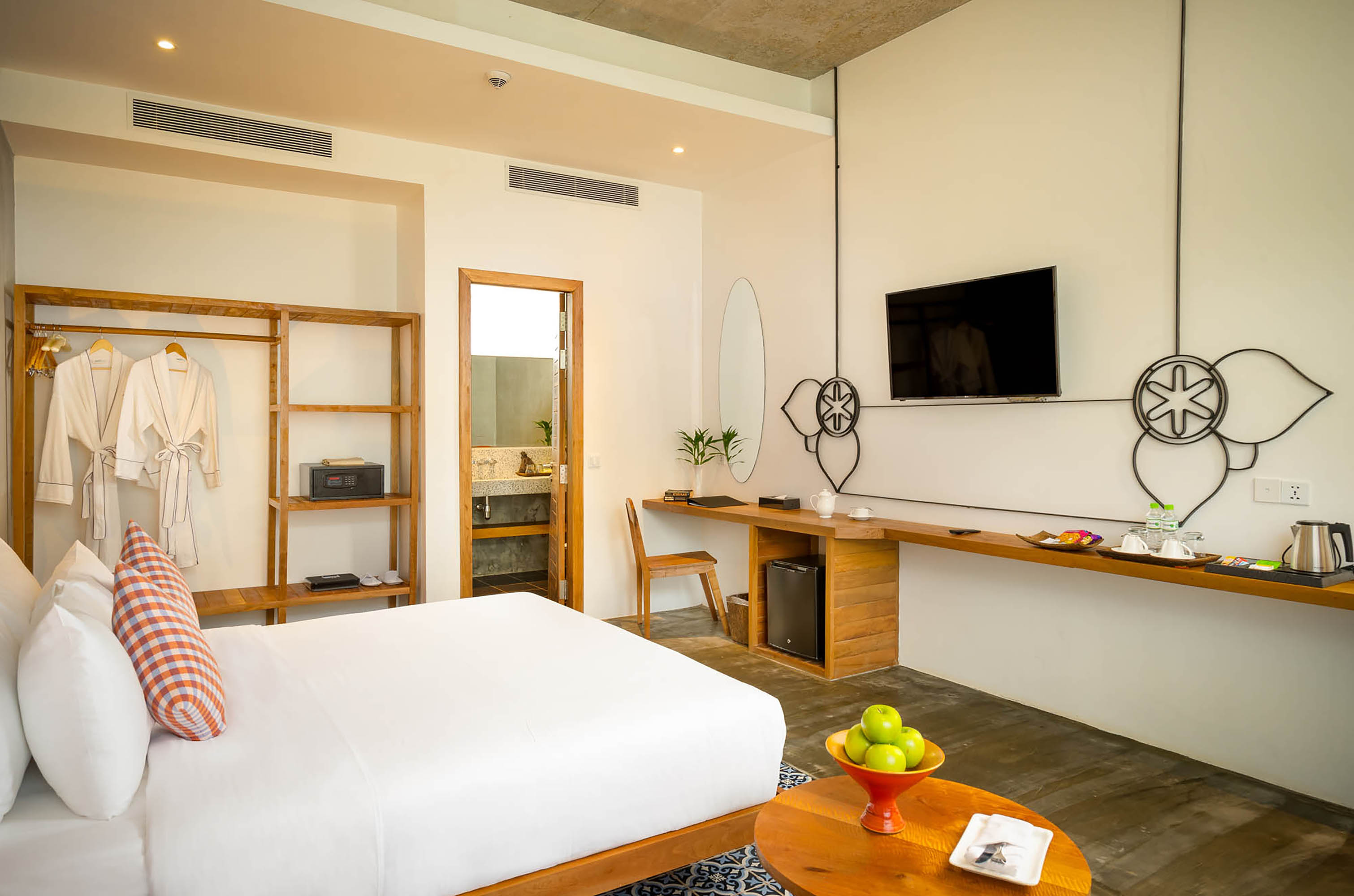 Double or Twin Deluxe Pool View