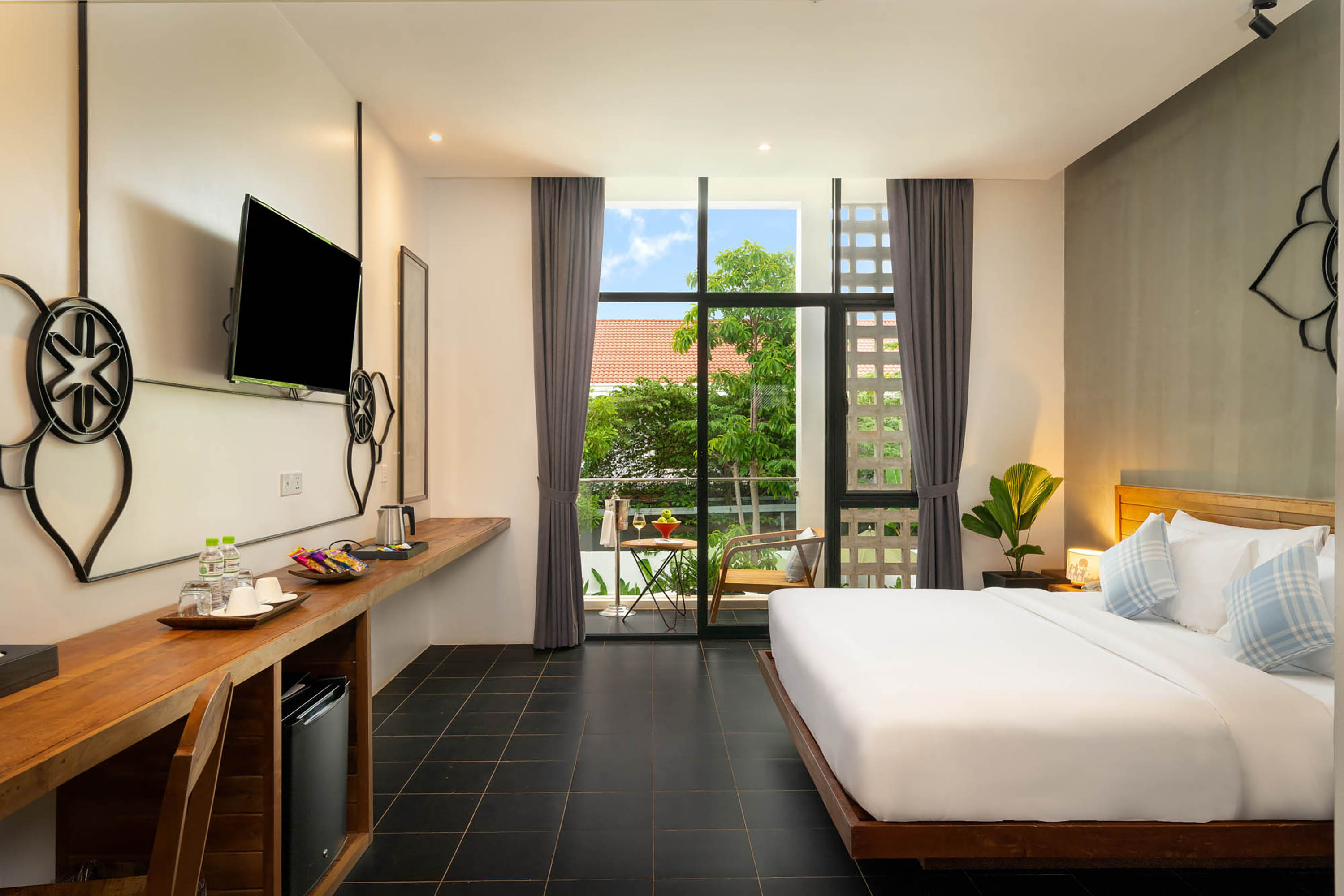 Double or Twin Deluxe with Balcony