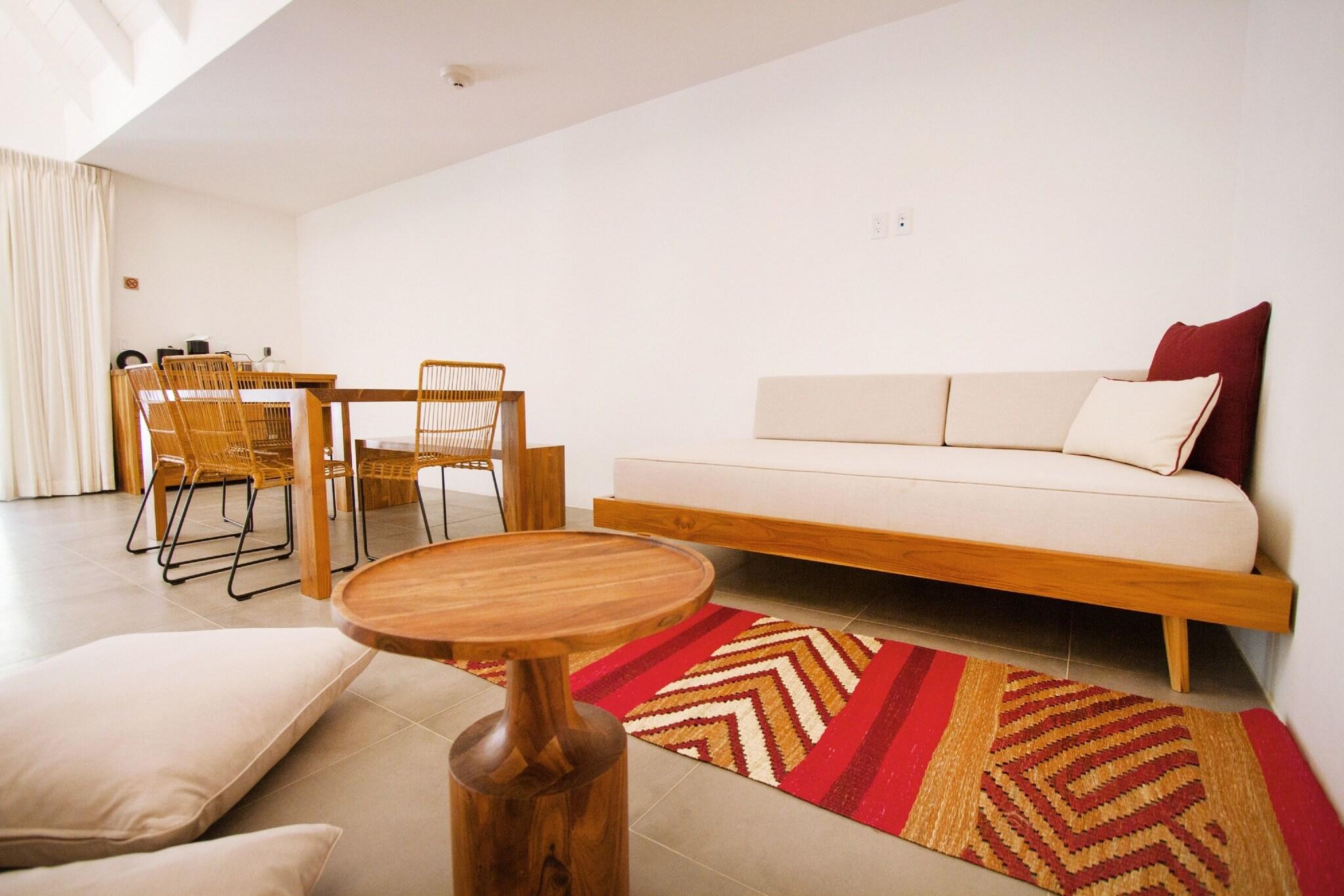 Suite Queen Size Bed