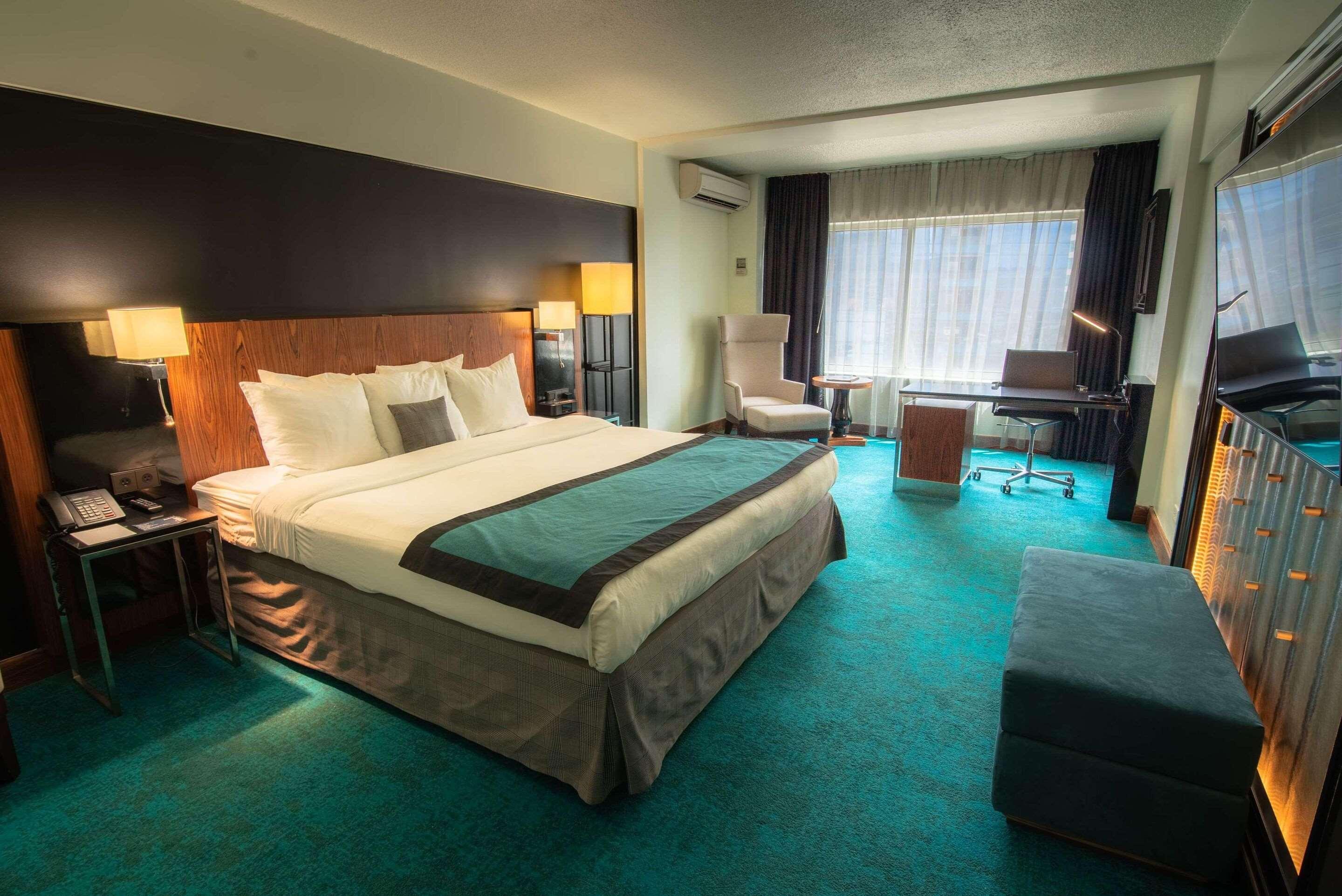 Double King Size Bed