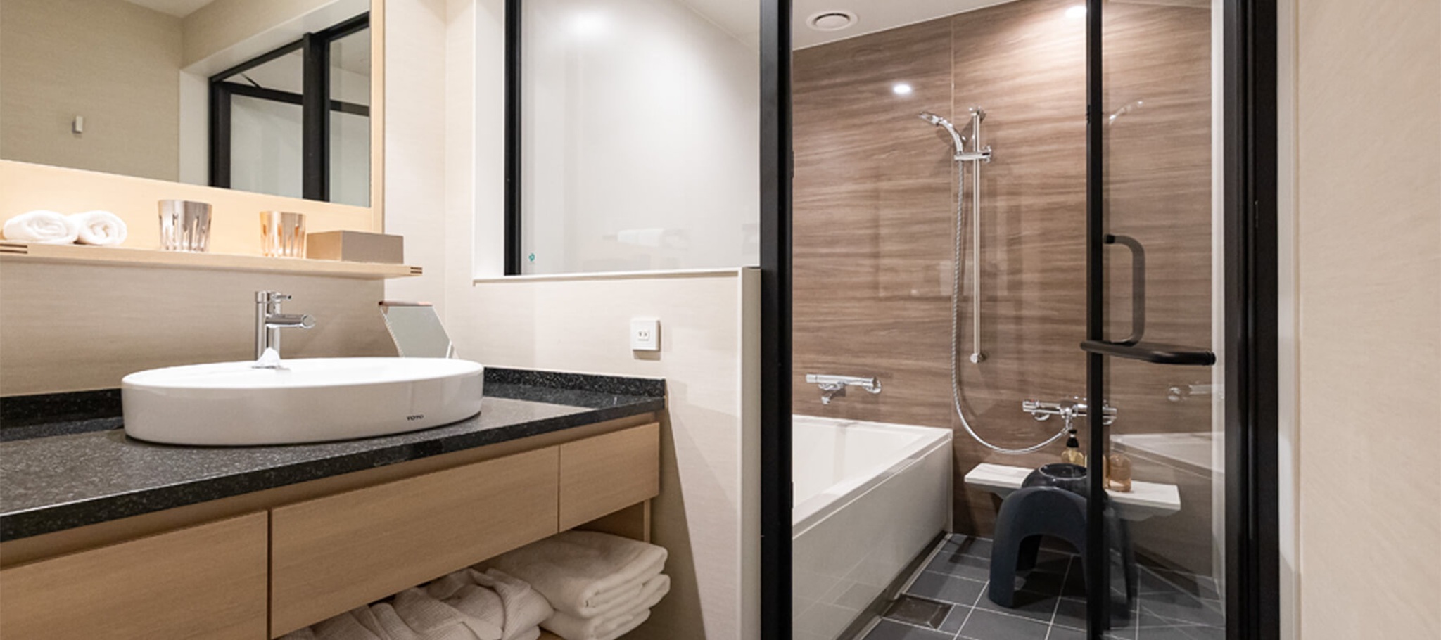 Double Queen Size Bed