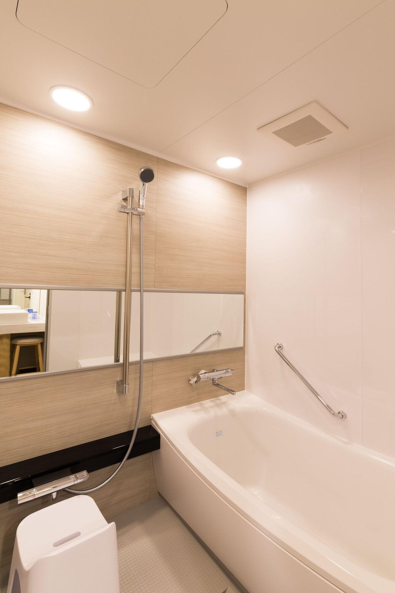 Twin Deluxe Two Beds