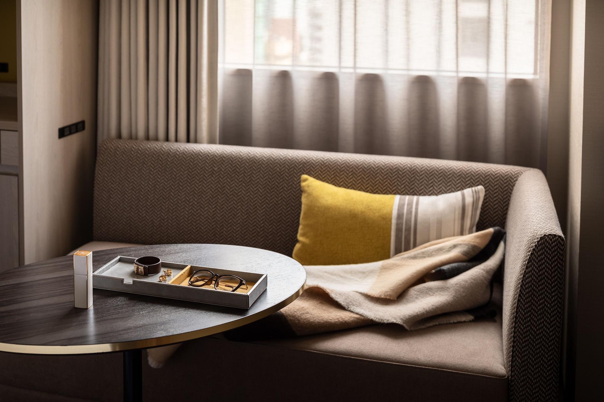 Double Superior King Bed