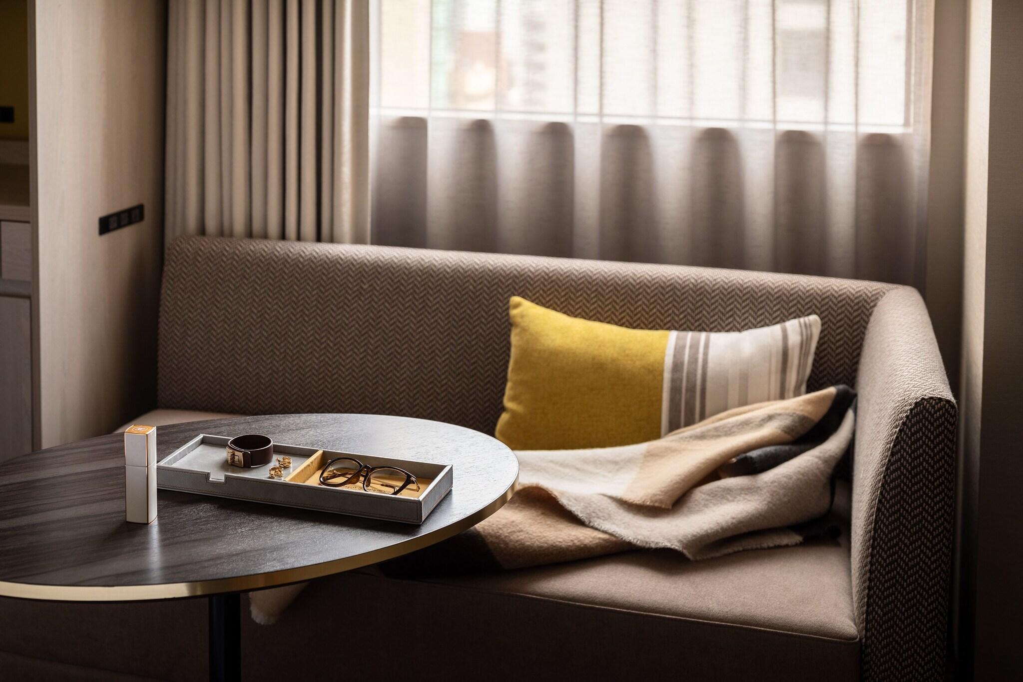 Twin Economy Non Smoking