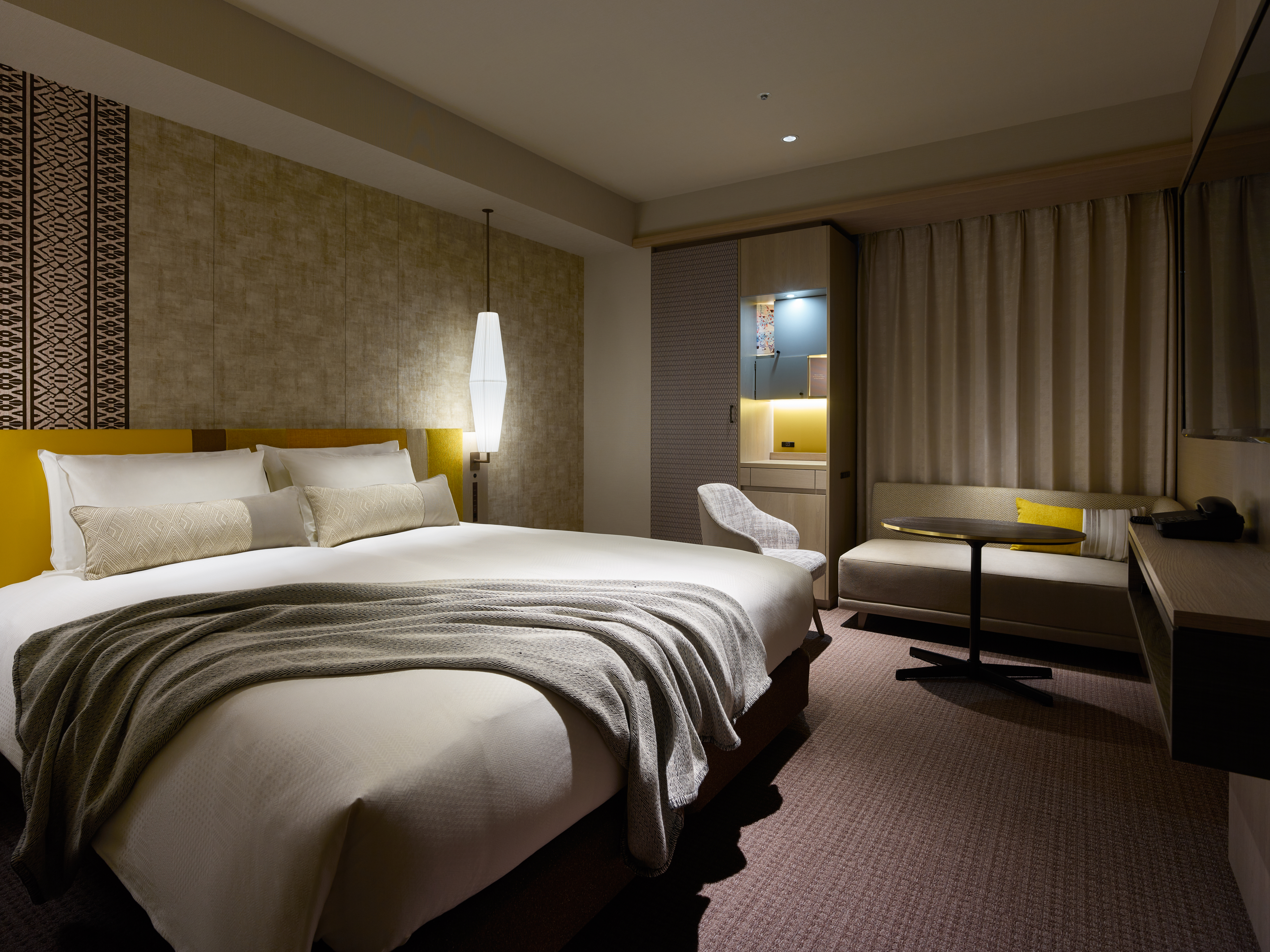 Double King Size Bed