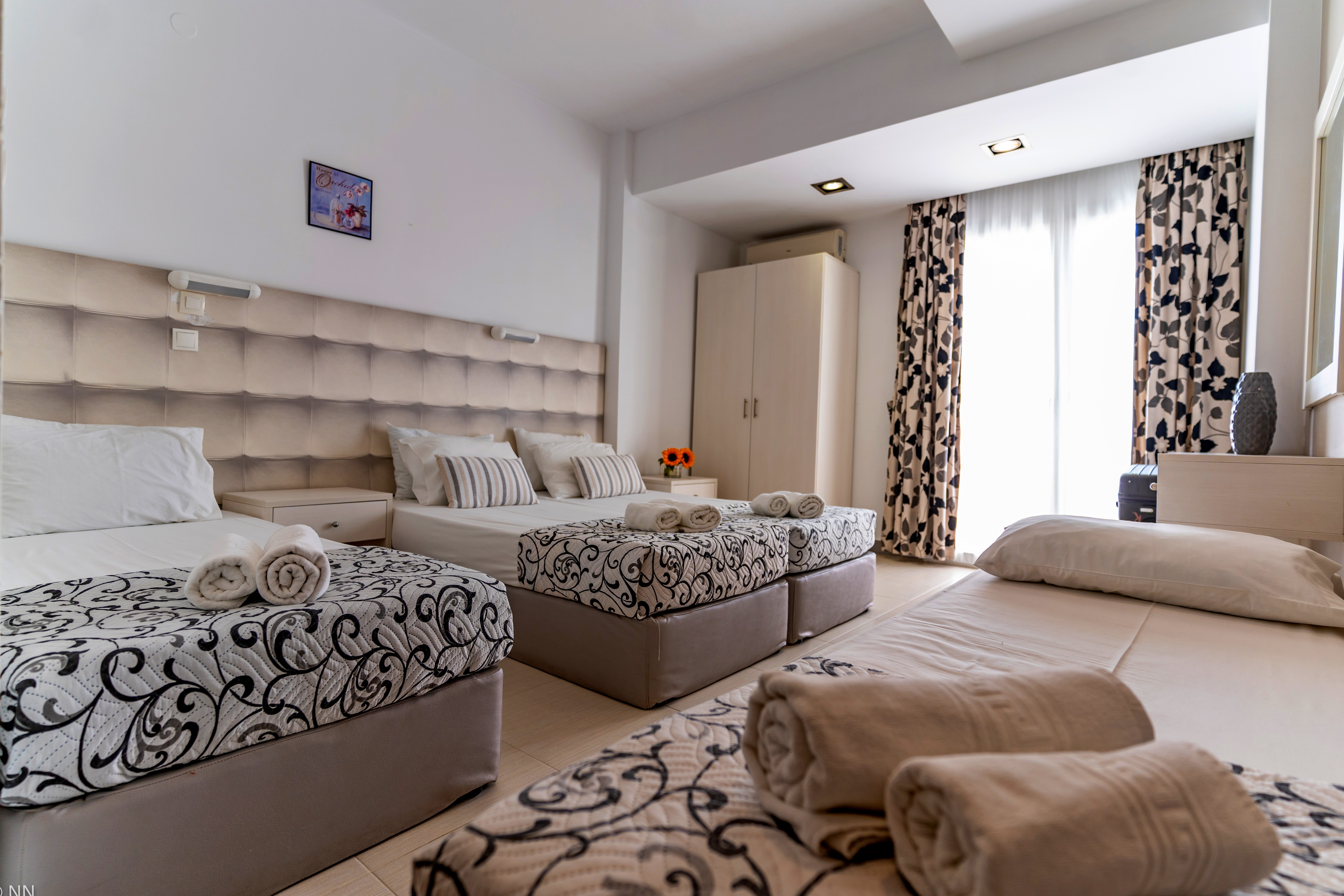 Quadruple Four Bedrooms