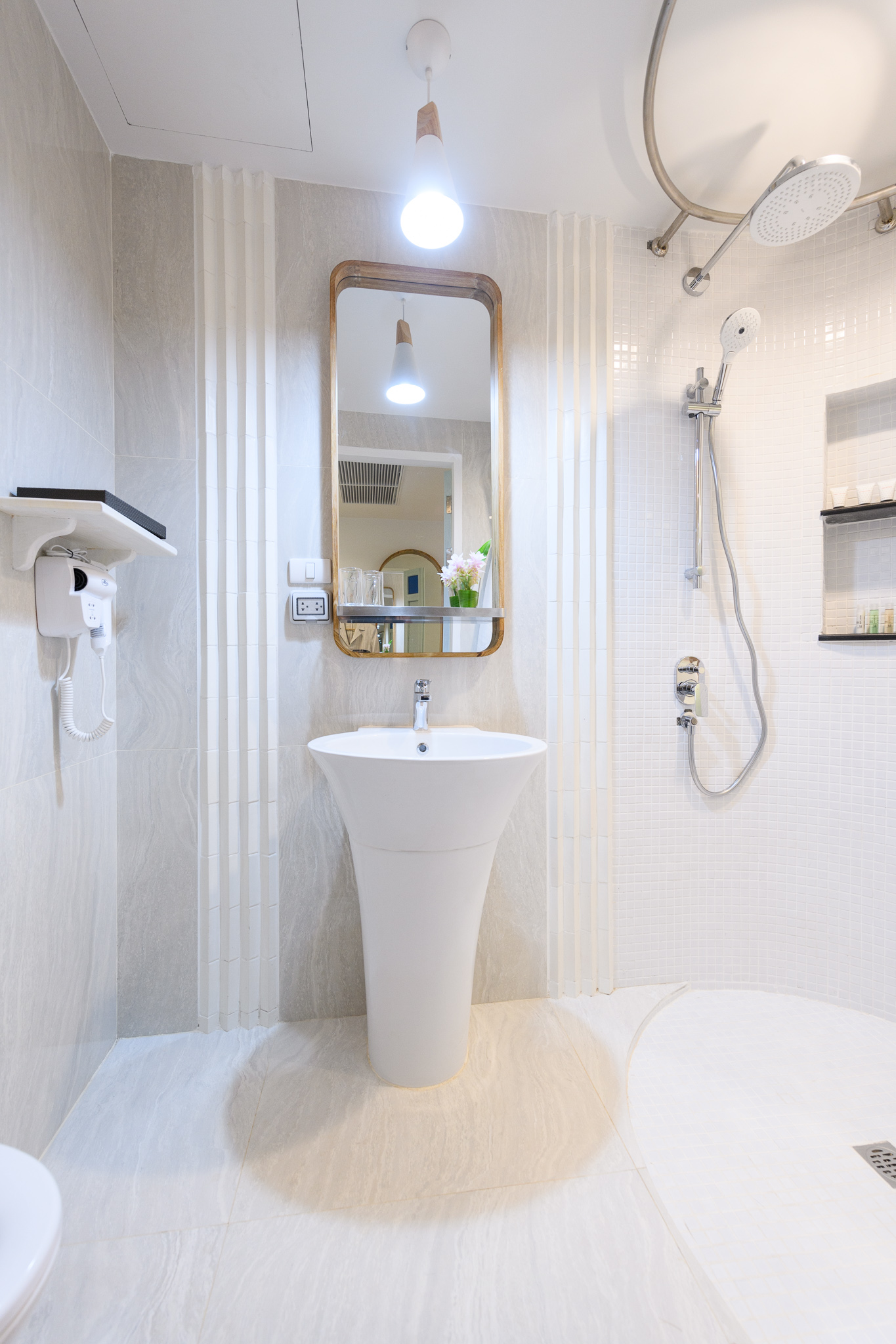 Twin Deluxe with Balcony