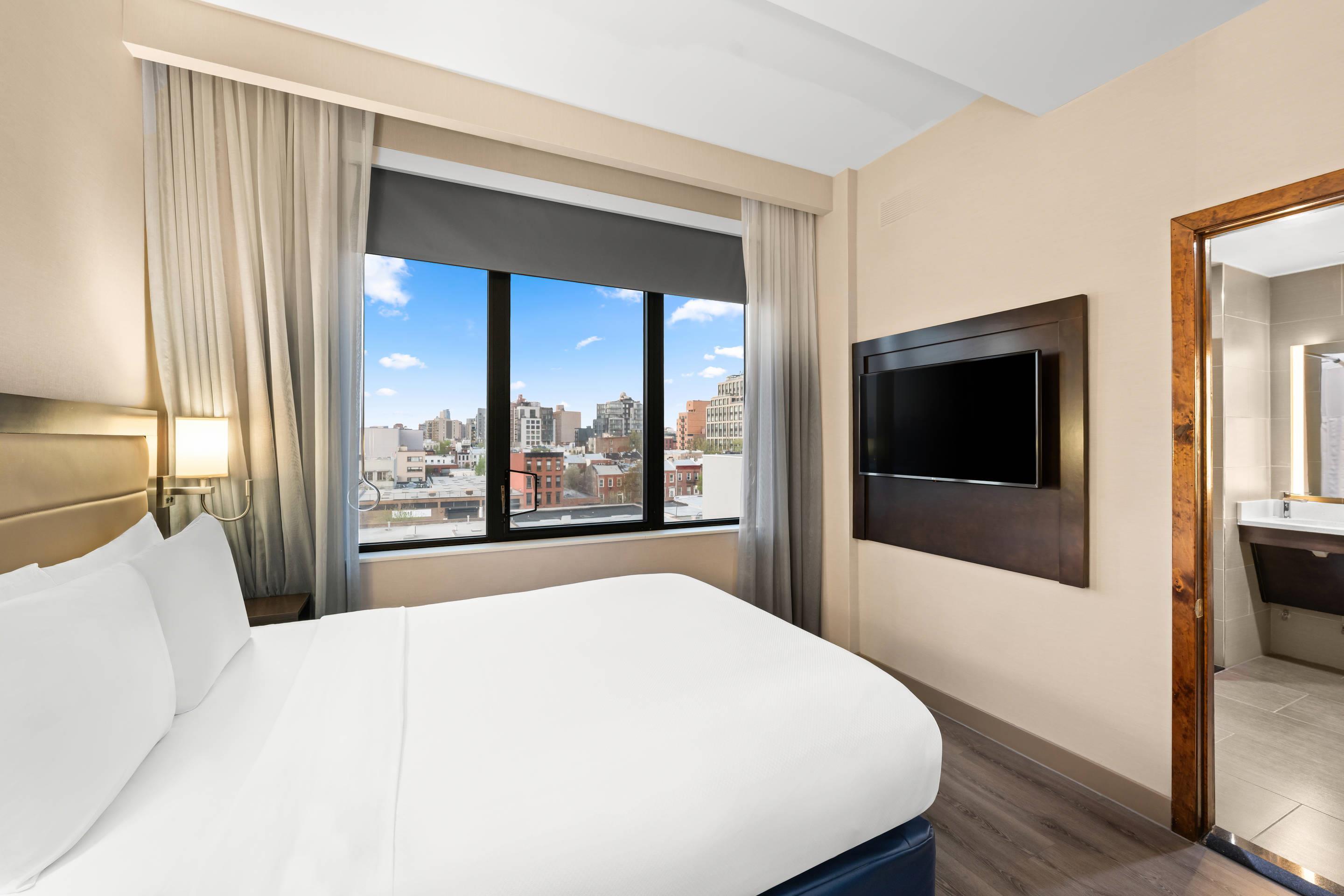 Double Queen Bed Non Smoking