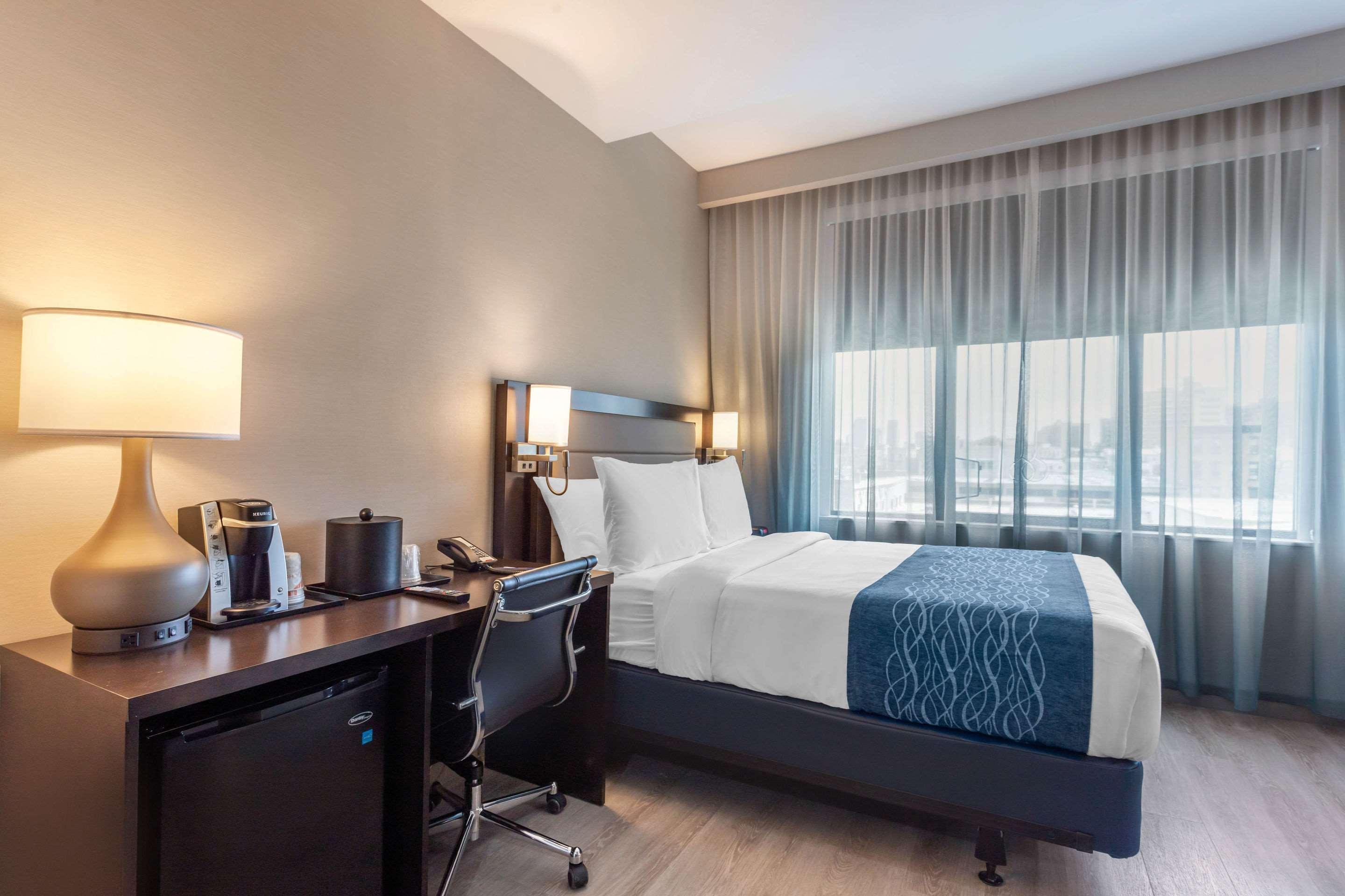 Double Queen Bed Non Smoking