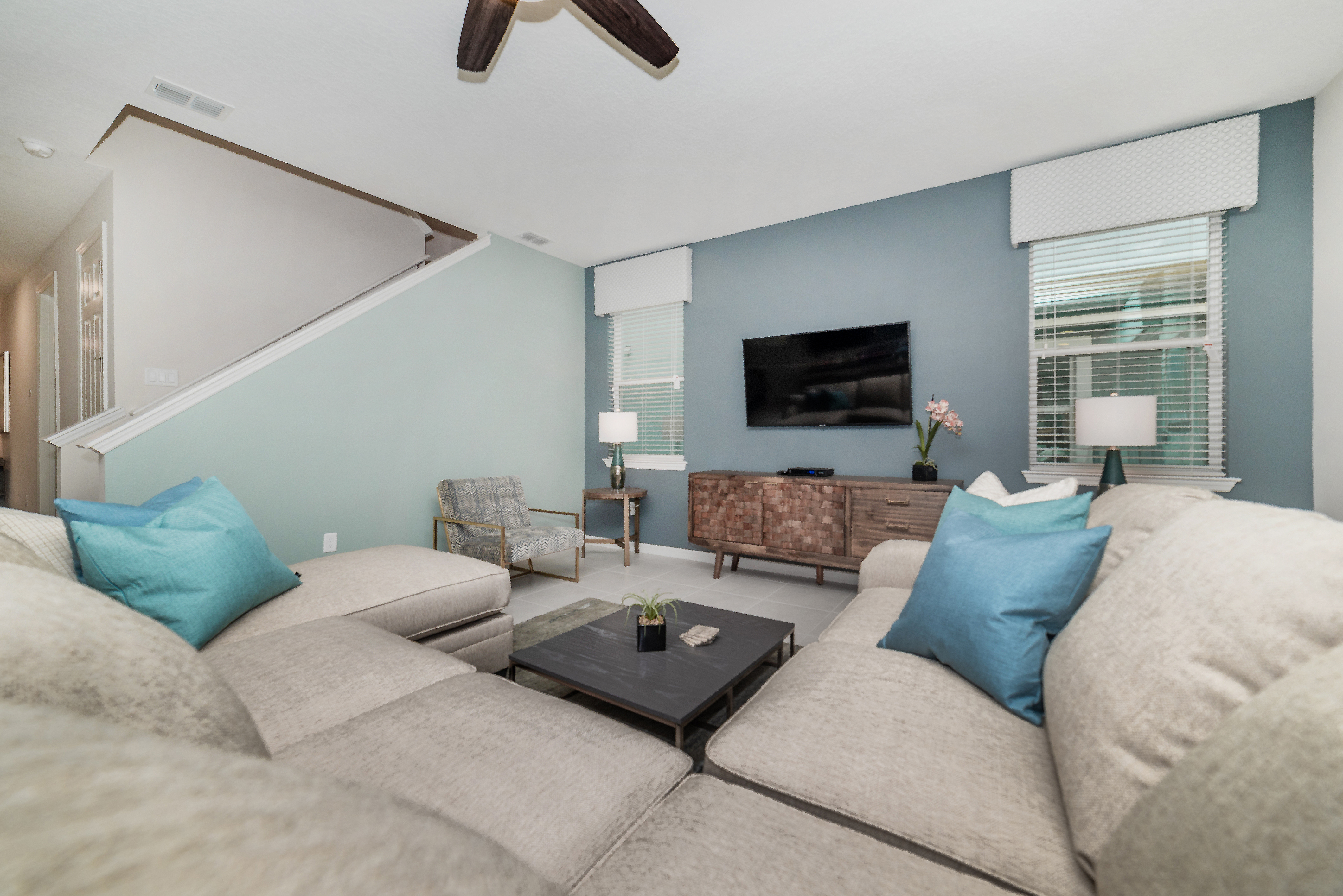 Home Four Bedrooms with Private Pool