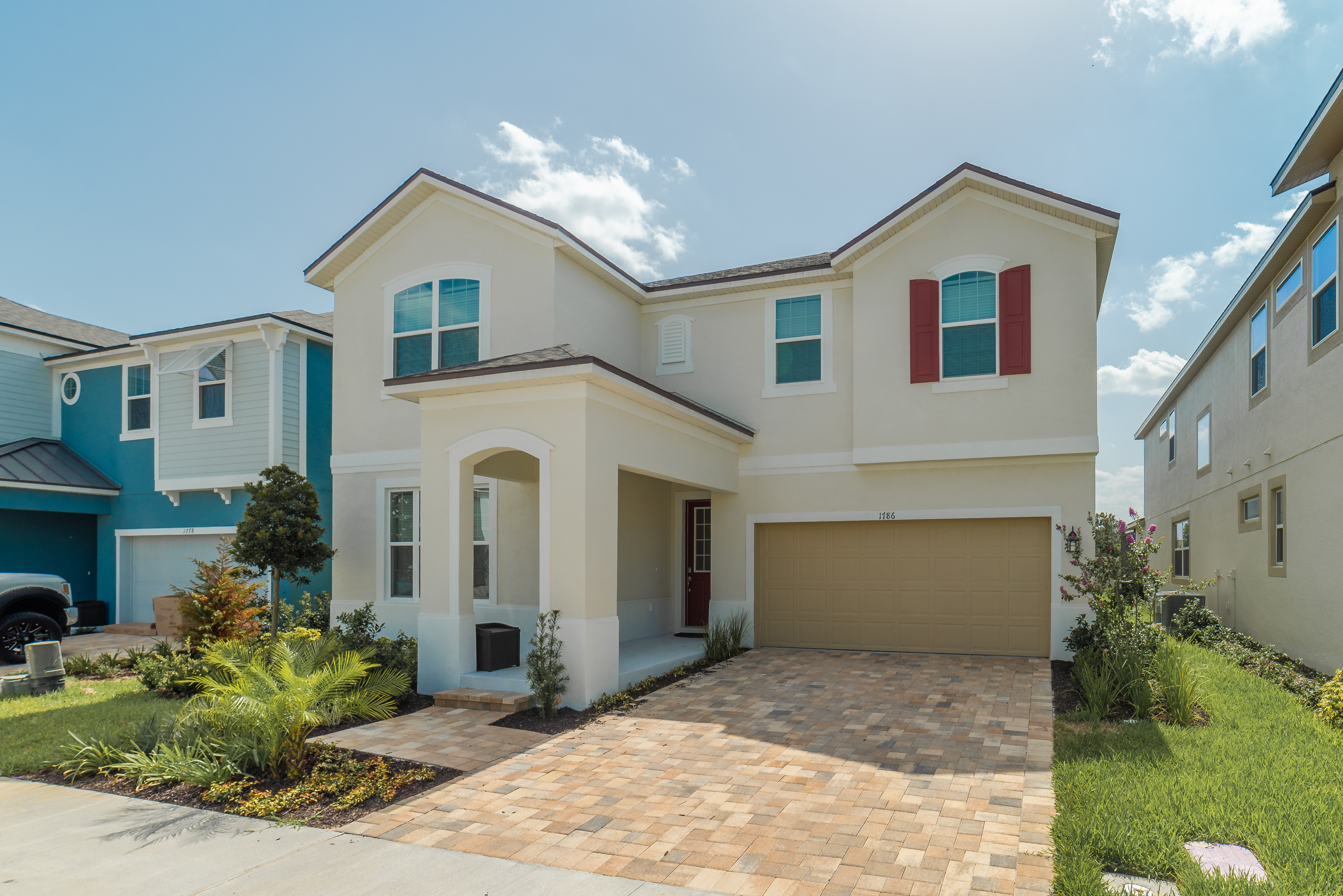 Home Seven Bedrooms with Private Pool