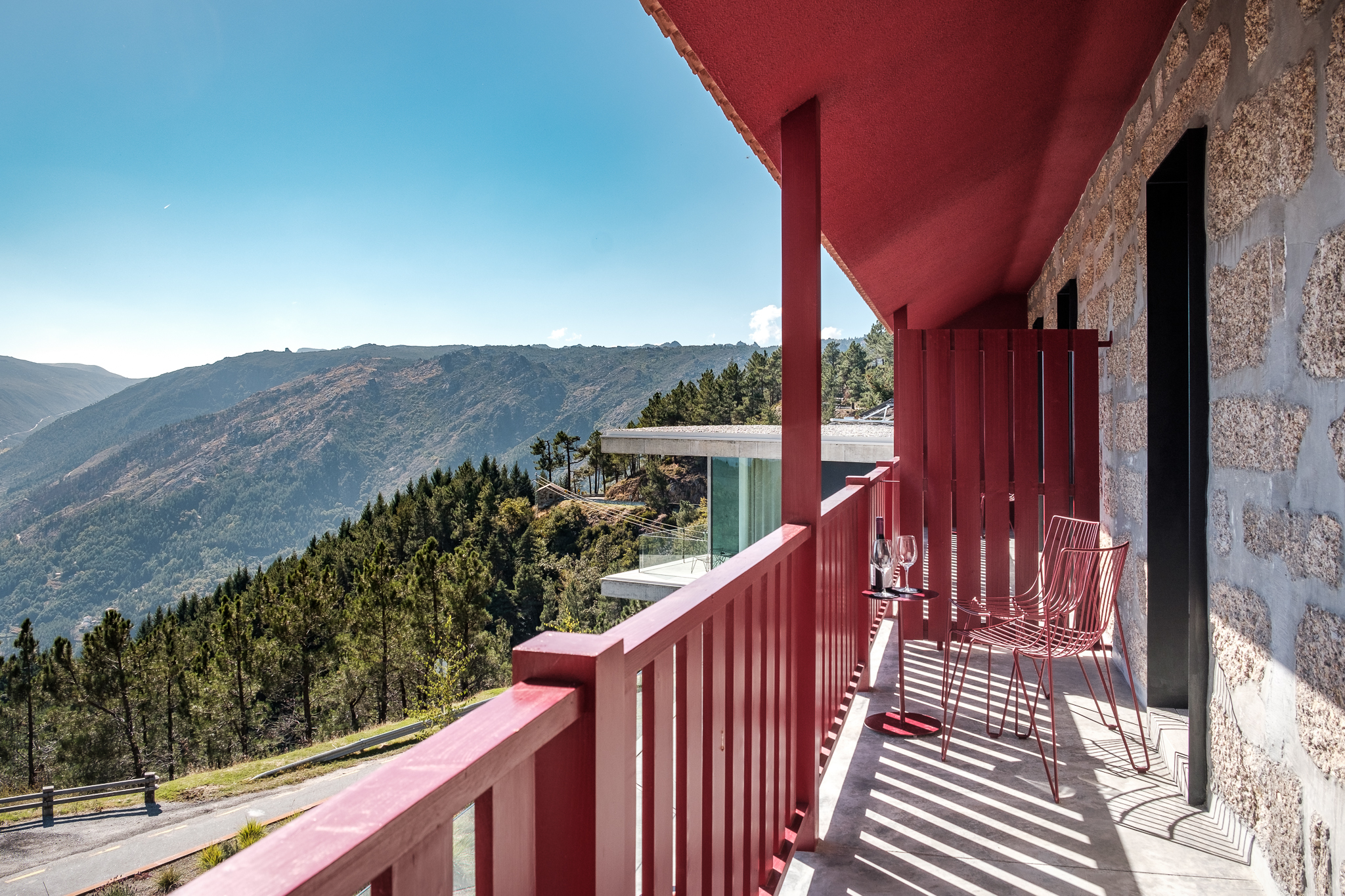 Double or Twin Mountain View