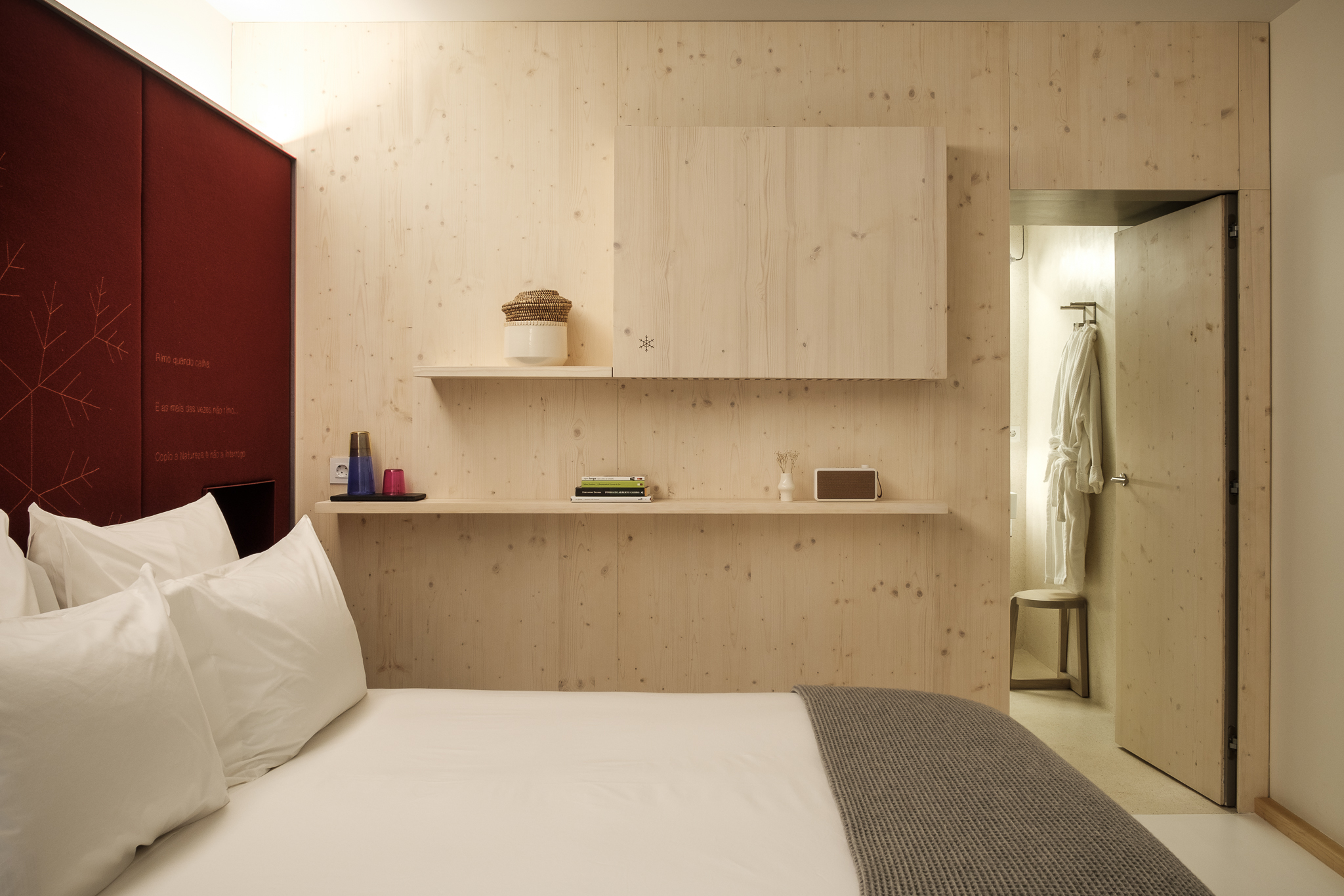 Double or Twin Mountain View