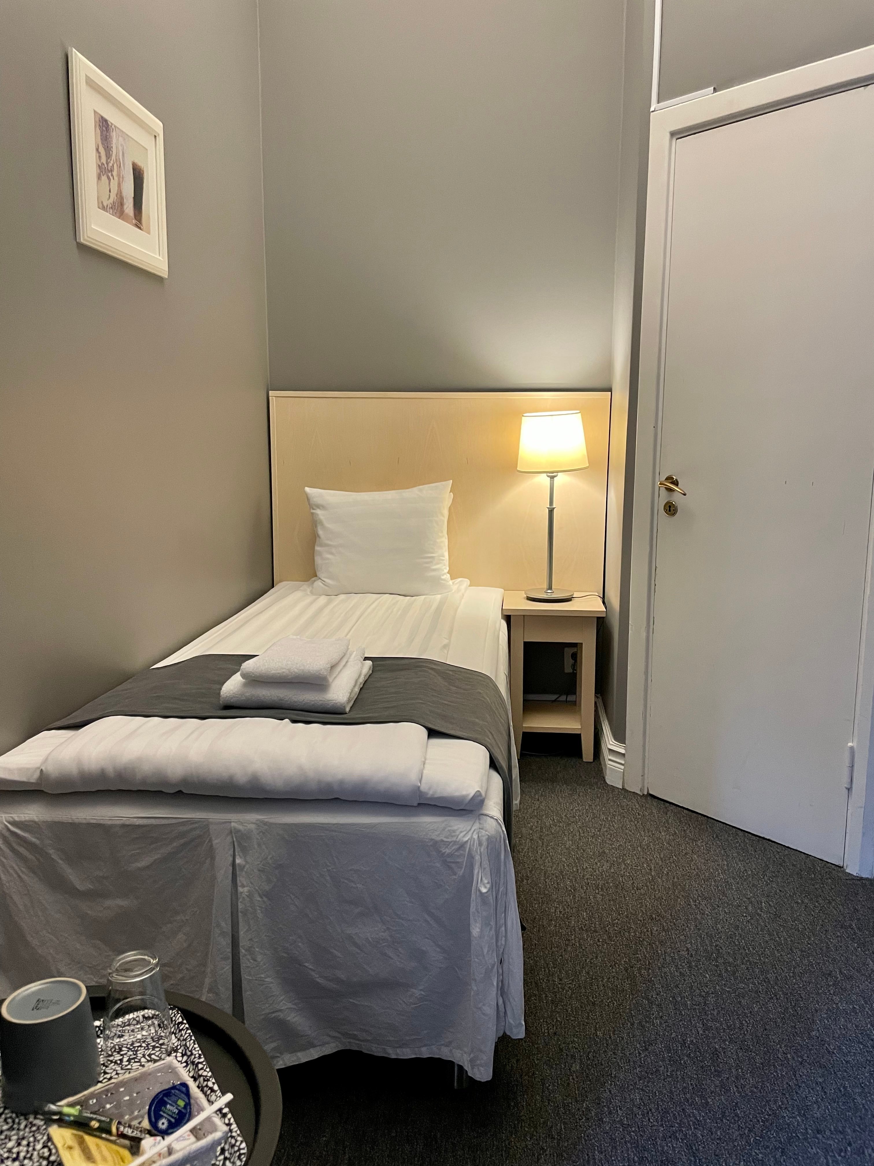 Single with Shared Bathroom