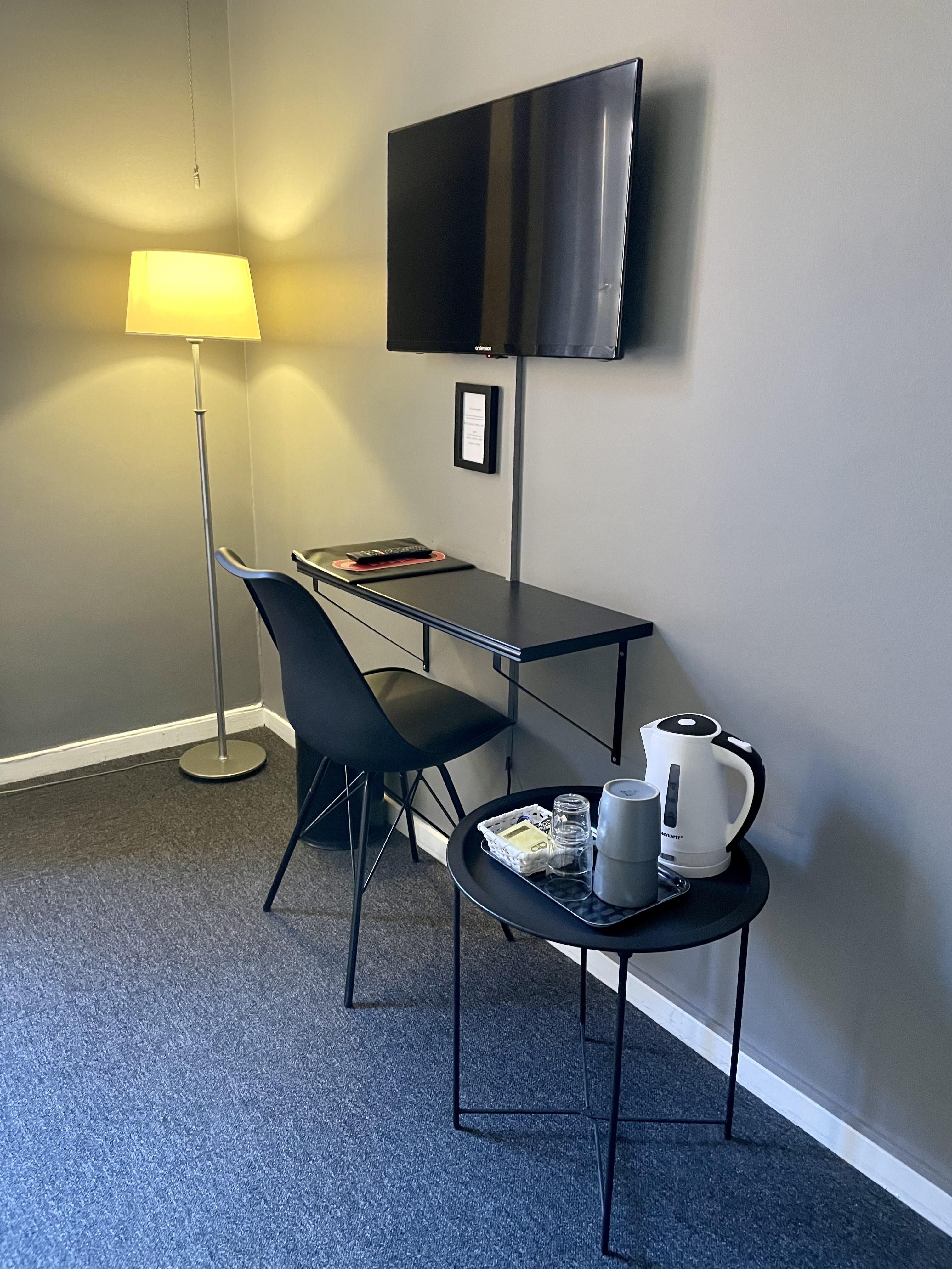 Double or Twin with Shared Bathroom