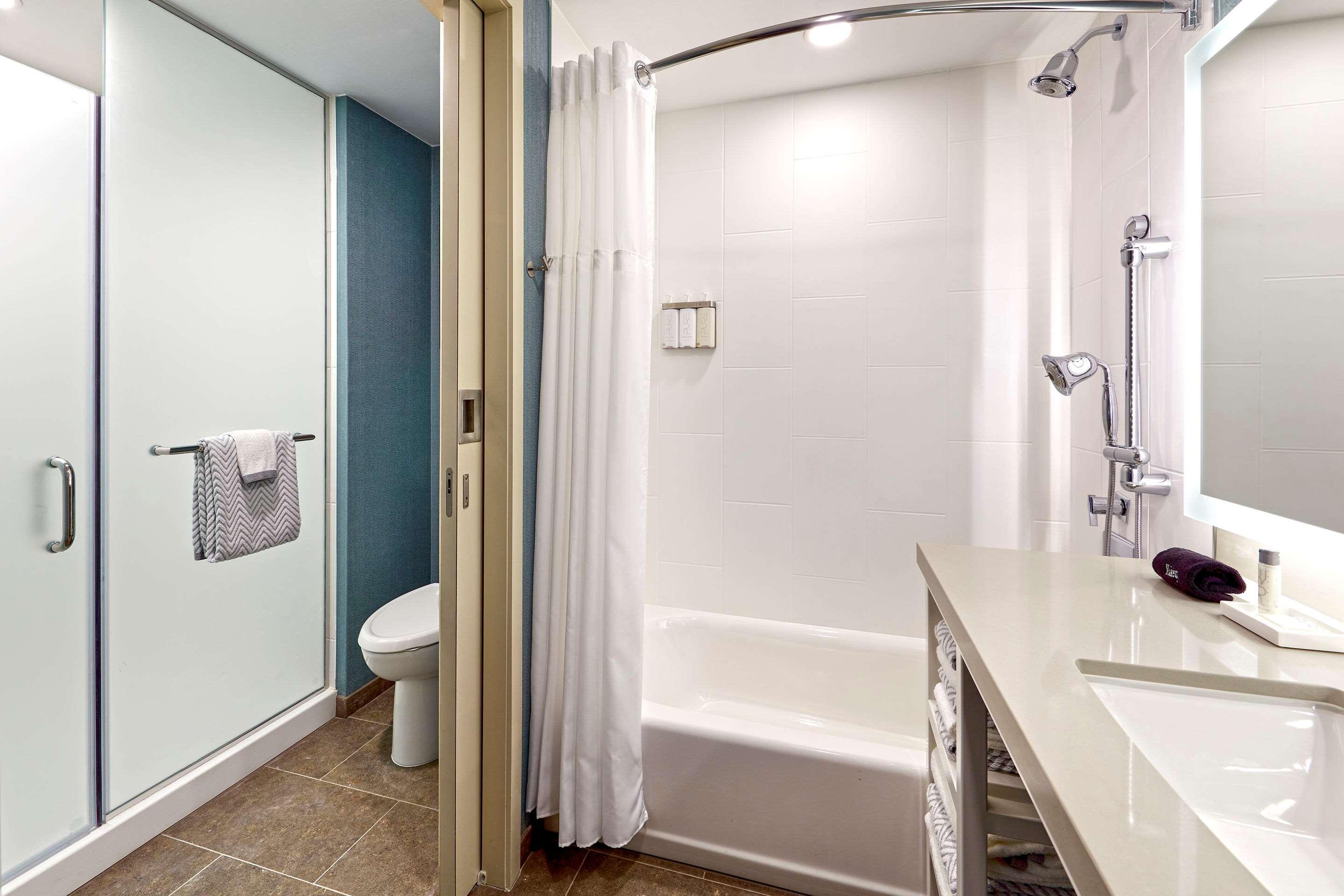 Suite Two Queen Beds Non Smoking
