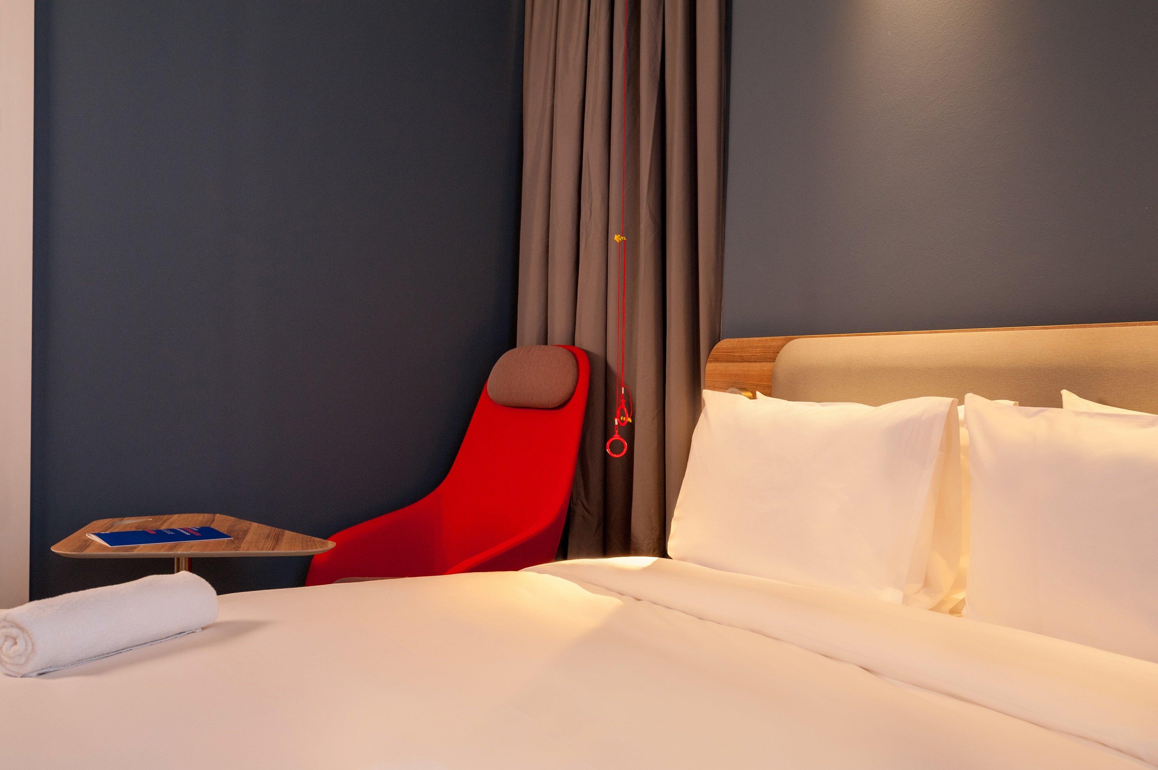 Double Queen Size Bed