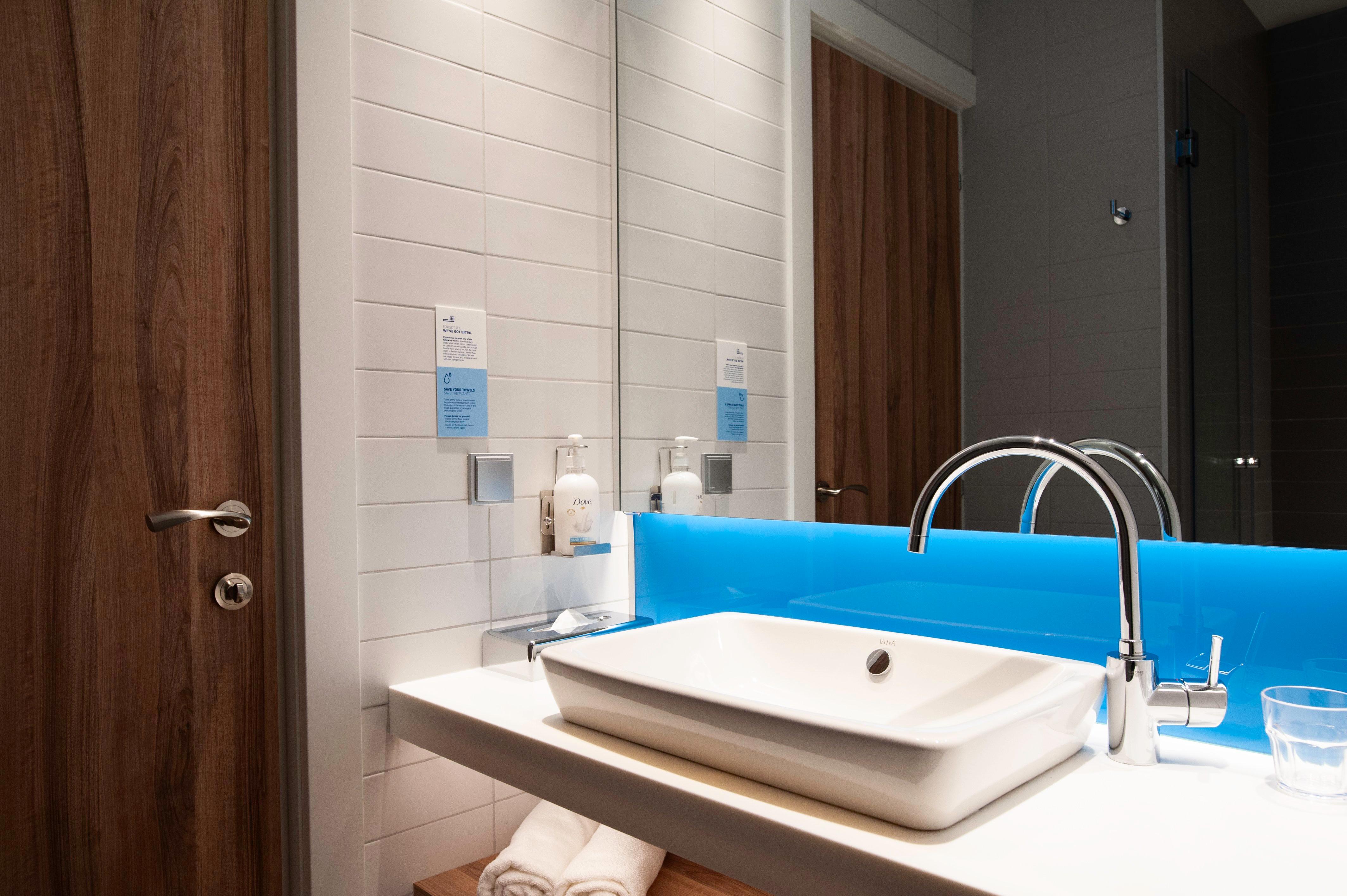 Double Queen Size Bed