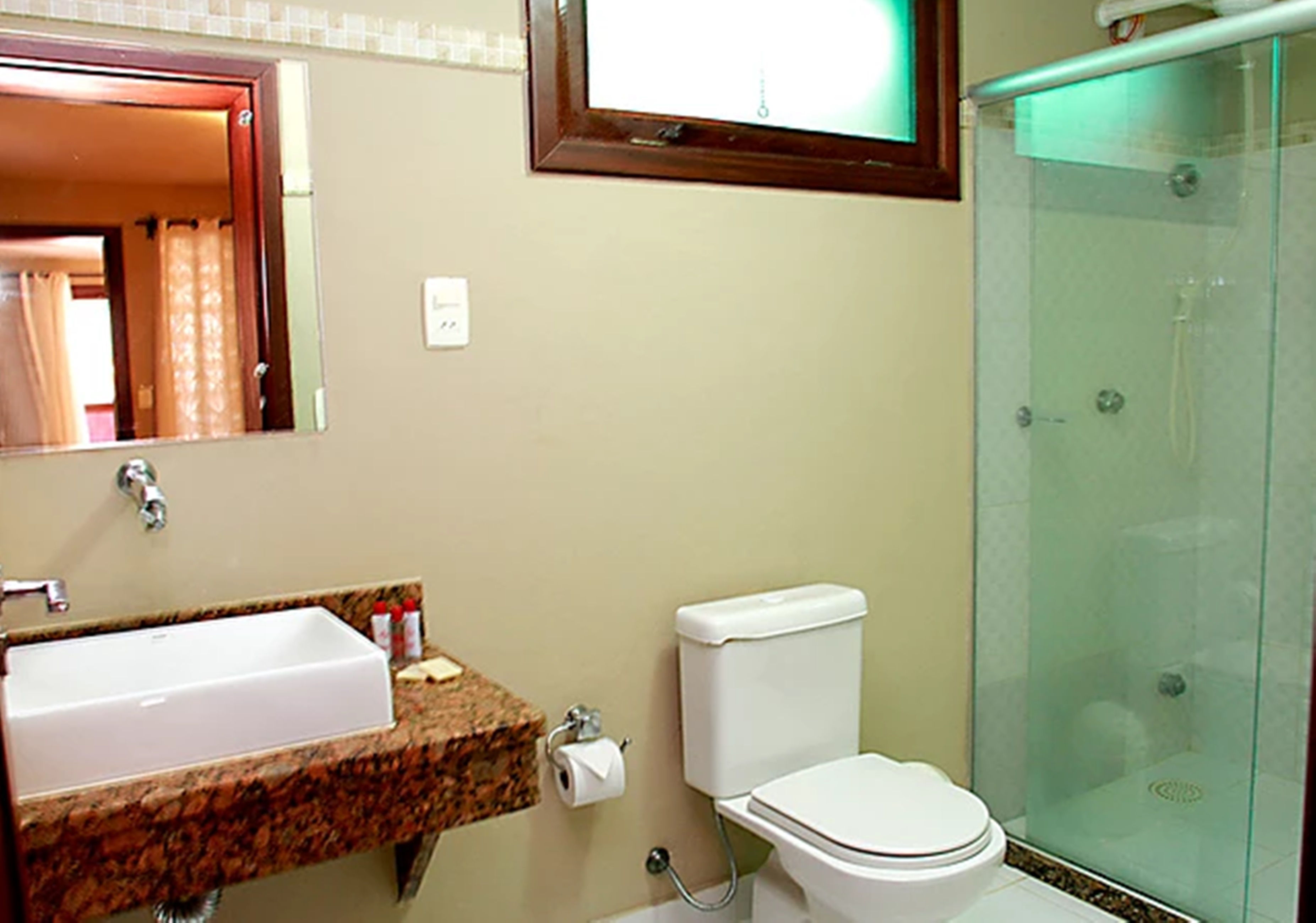 Family Room Capacity 4