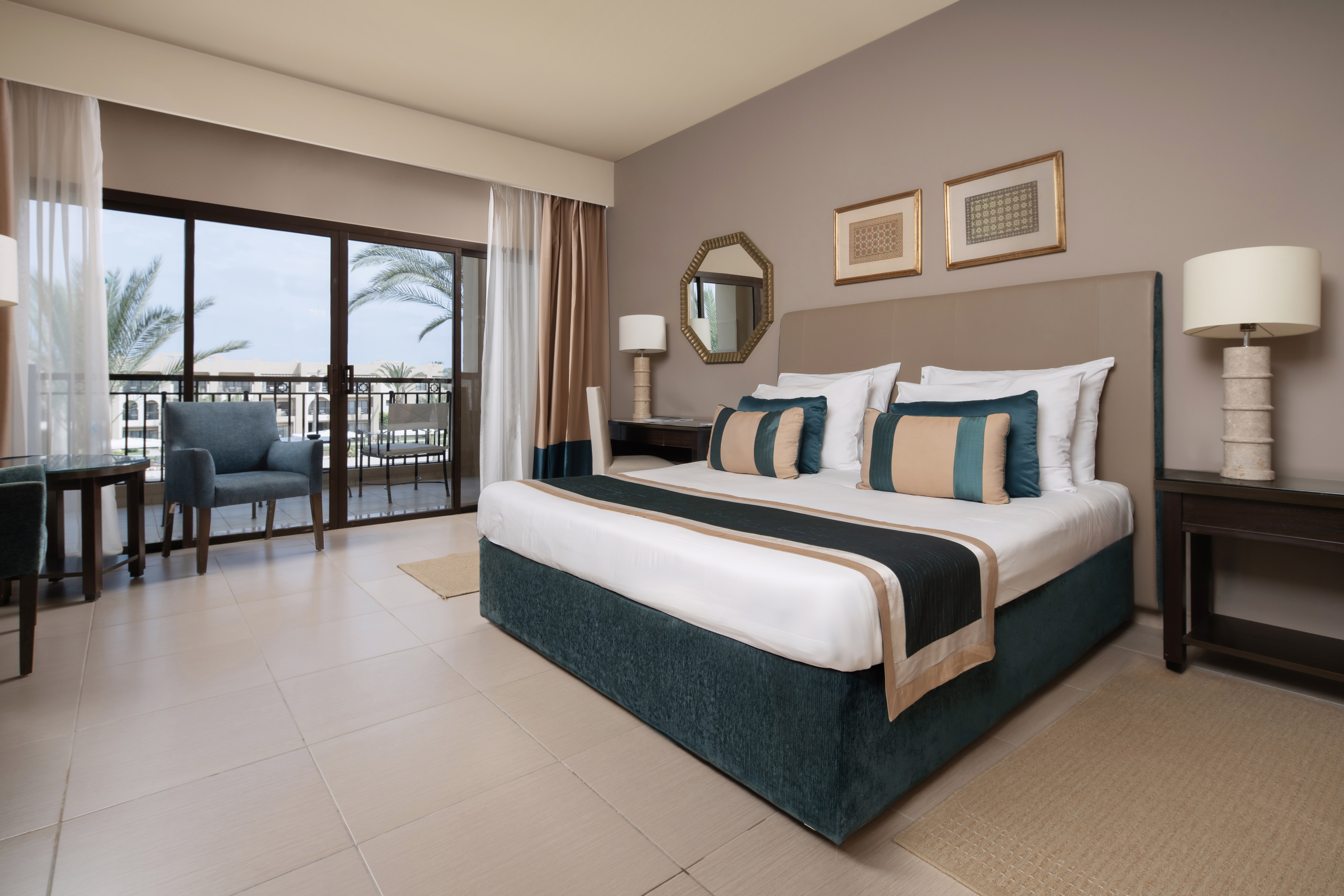 Room Superior Queen Bed