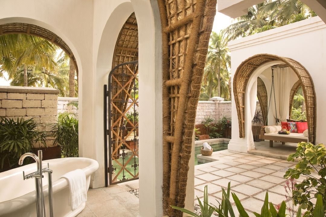 Double Deluxe King Bed