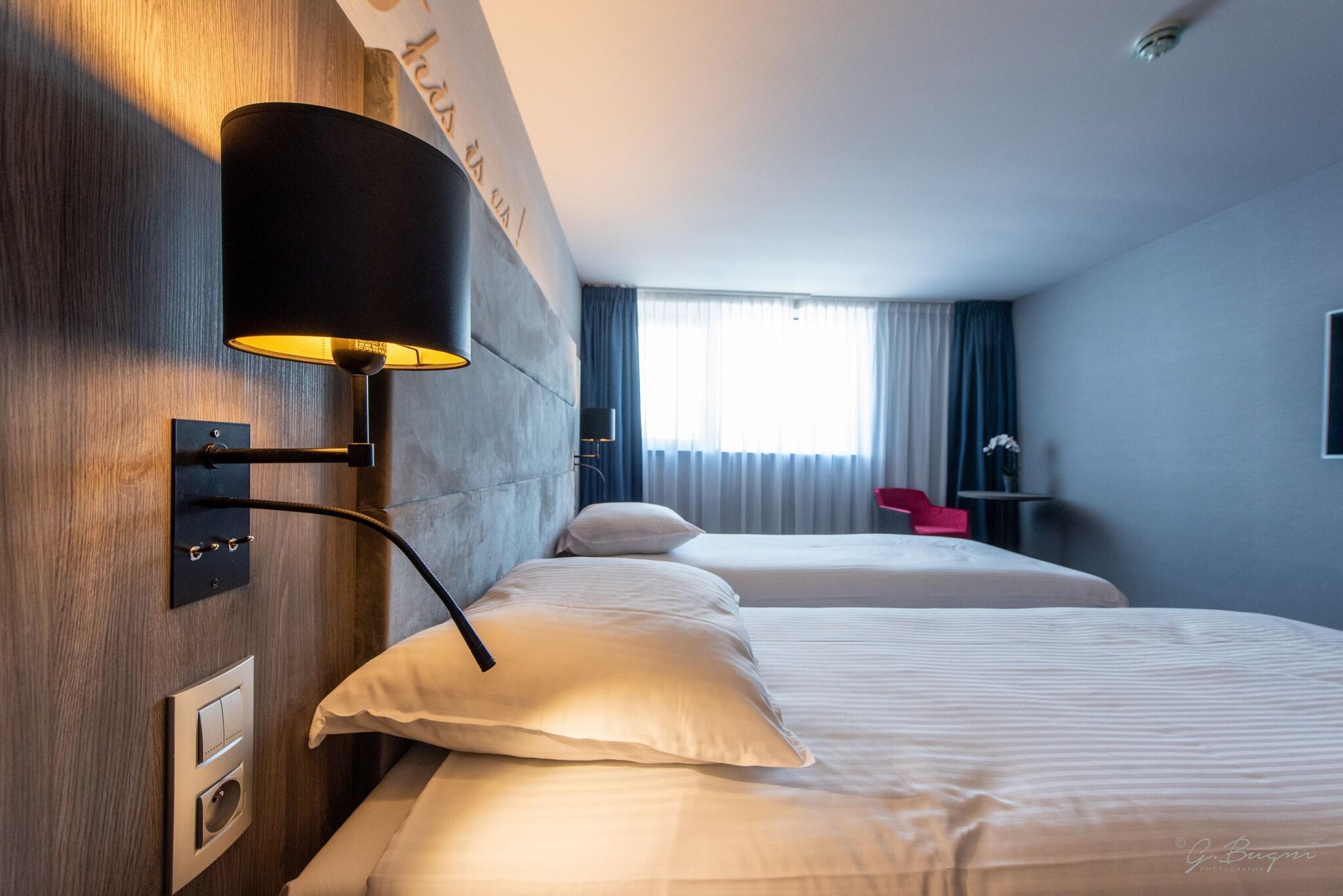 Double King Size Bed