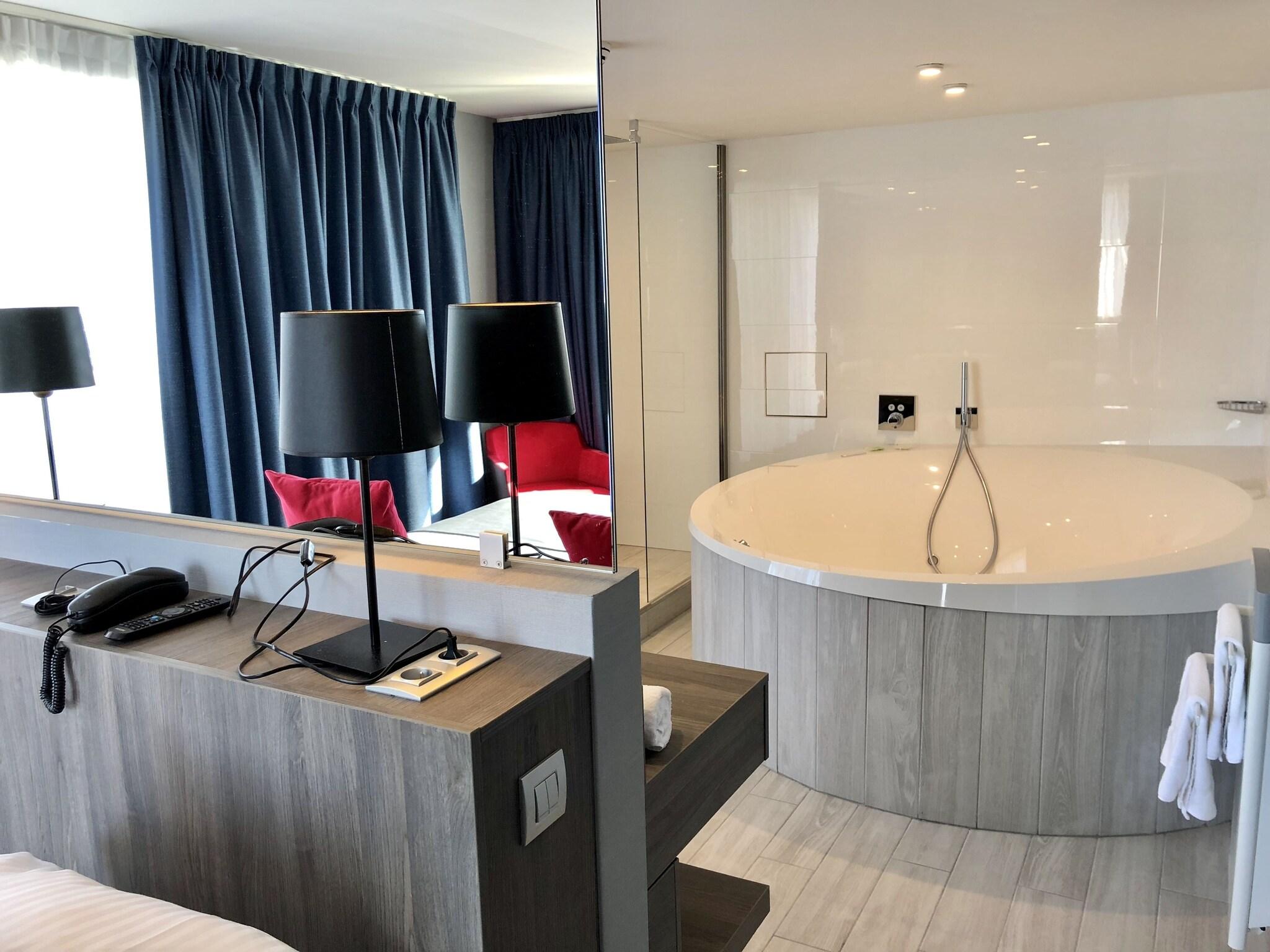 Suite King Bed One Bedroom 