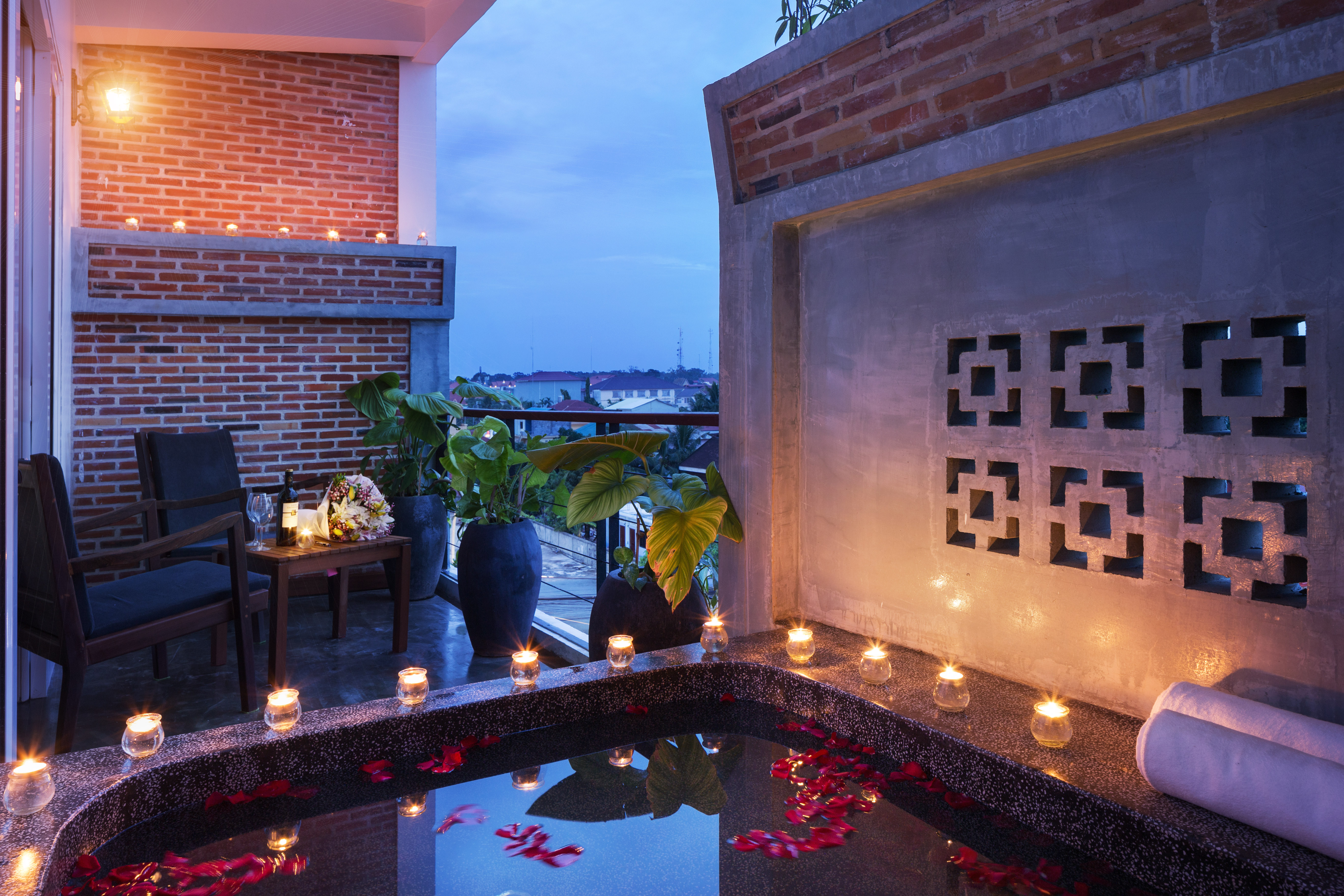 Family Room Superior with Balcony