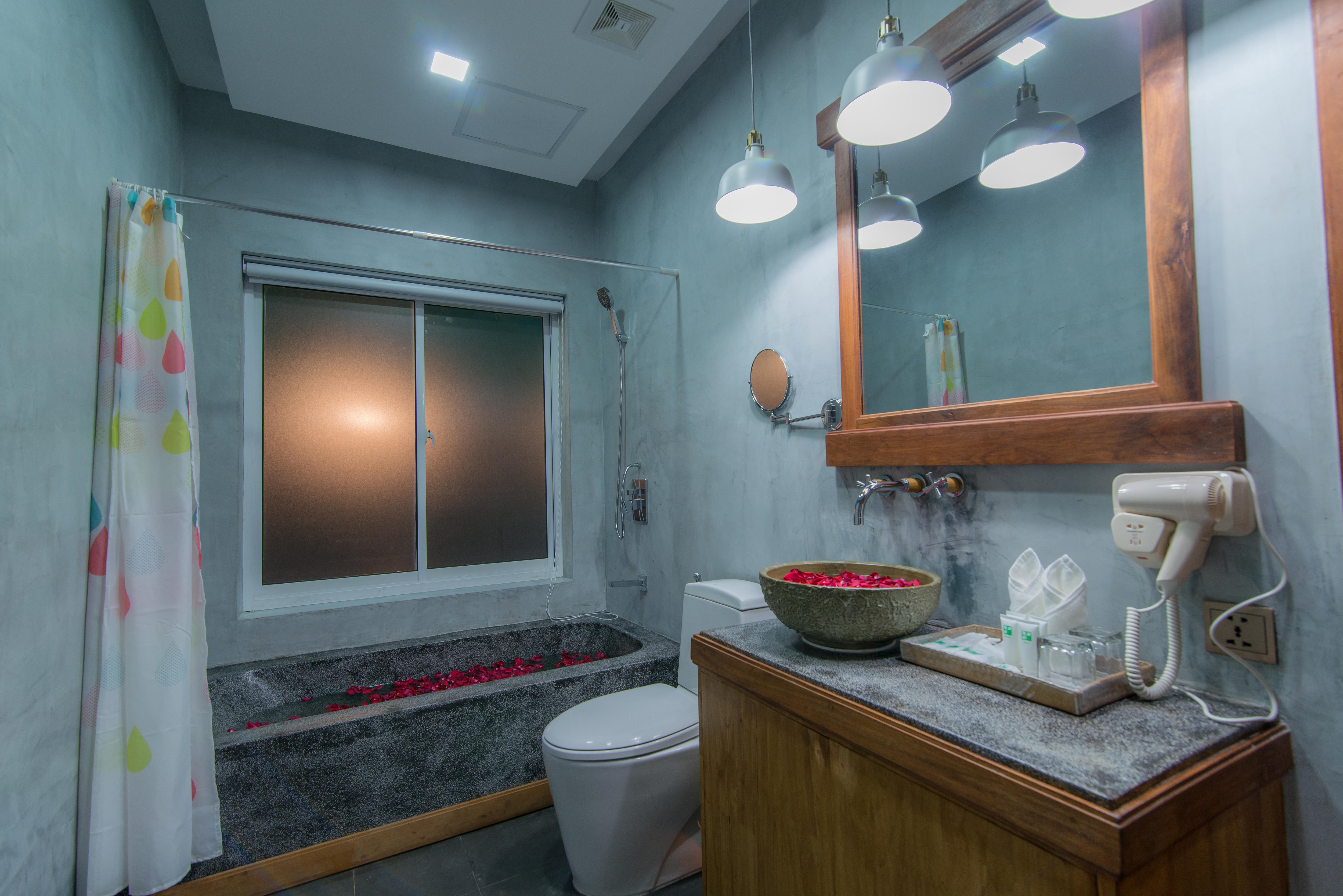 Family Room Superior Pool View