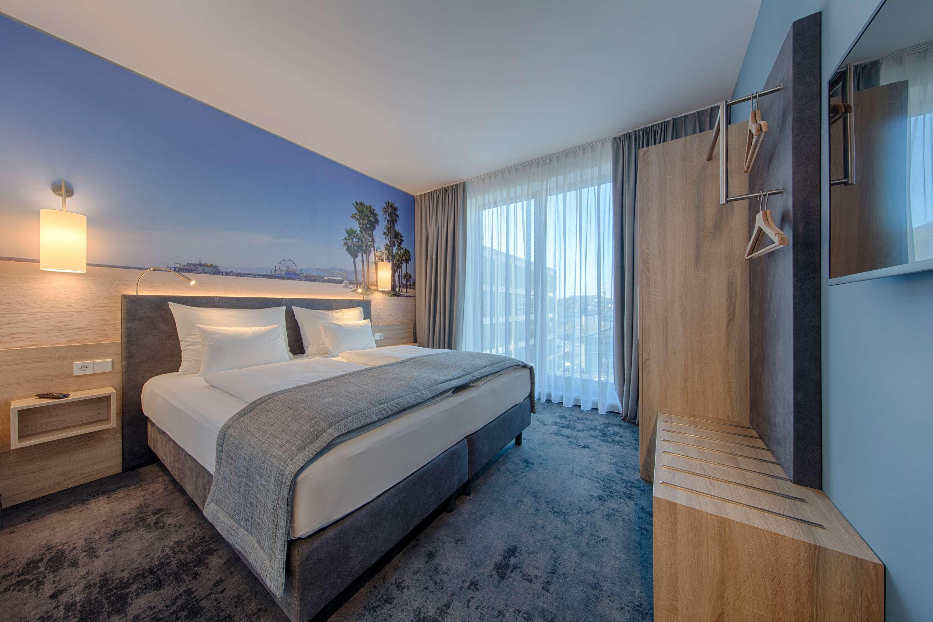 Apartment King Size Bed