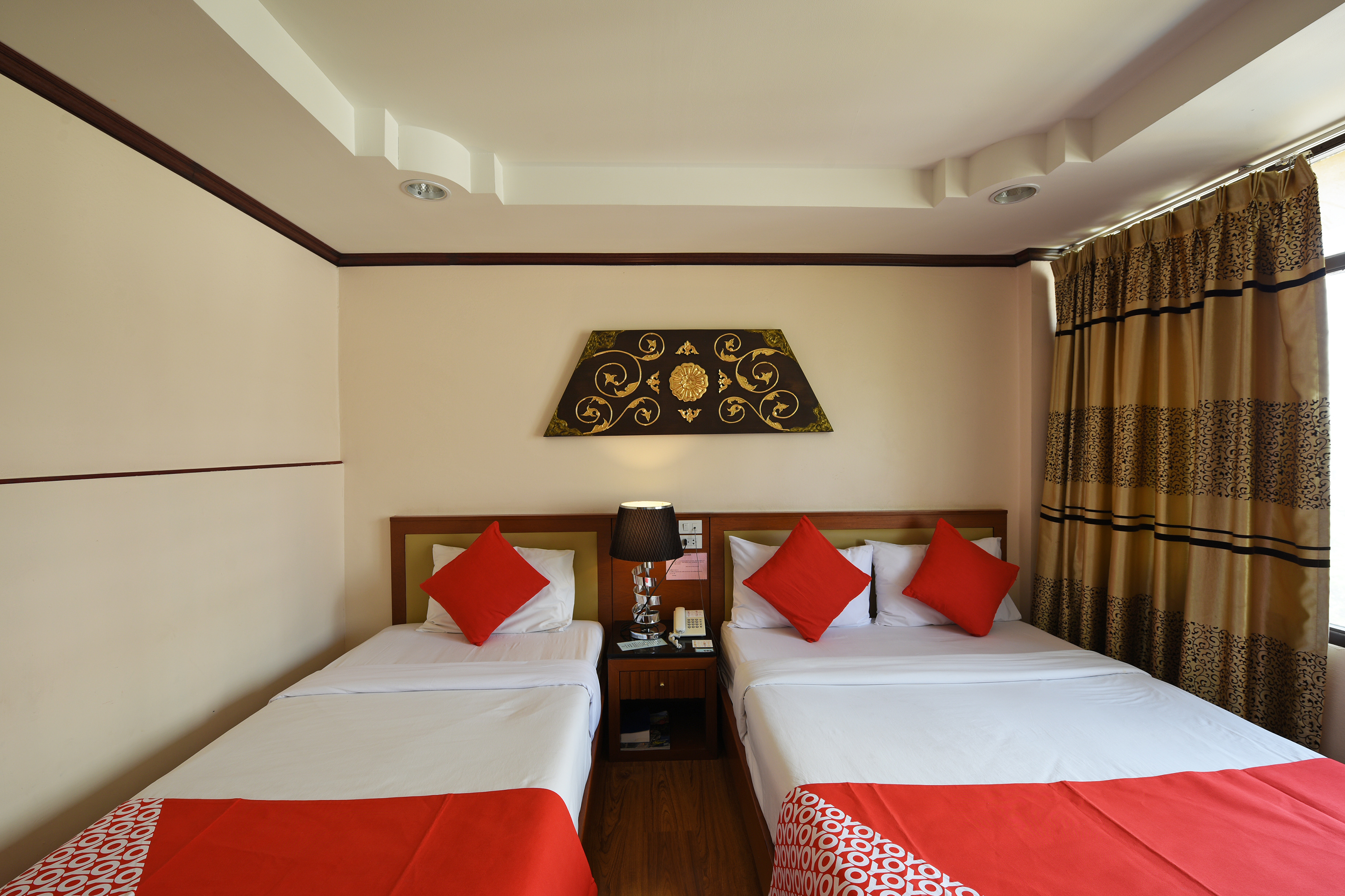 Twin Deluxe Pool View