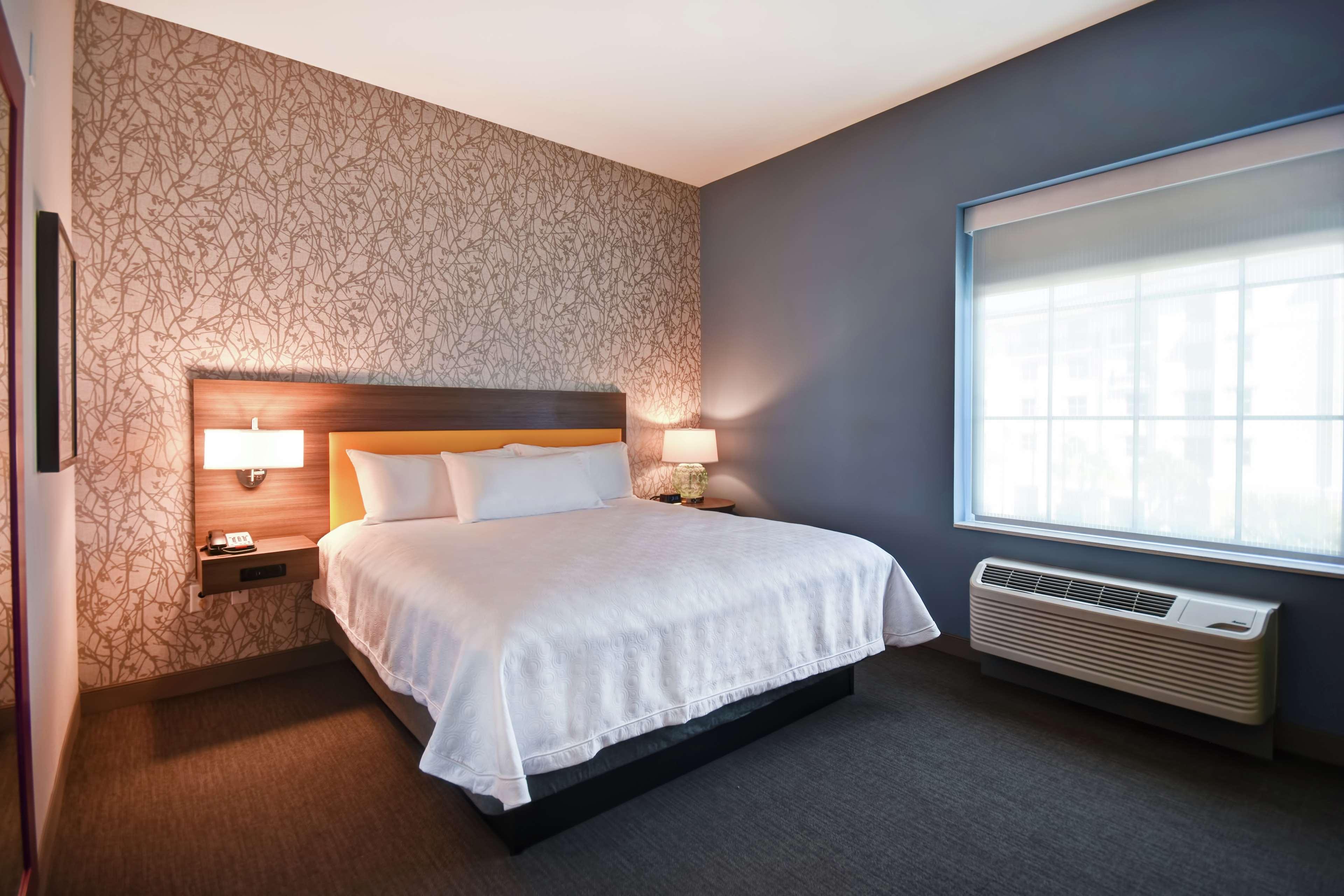 Suite King Bed Non Smoking