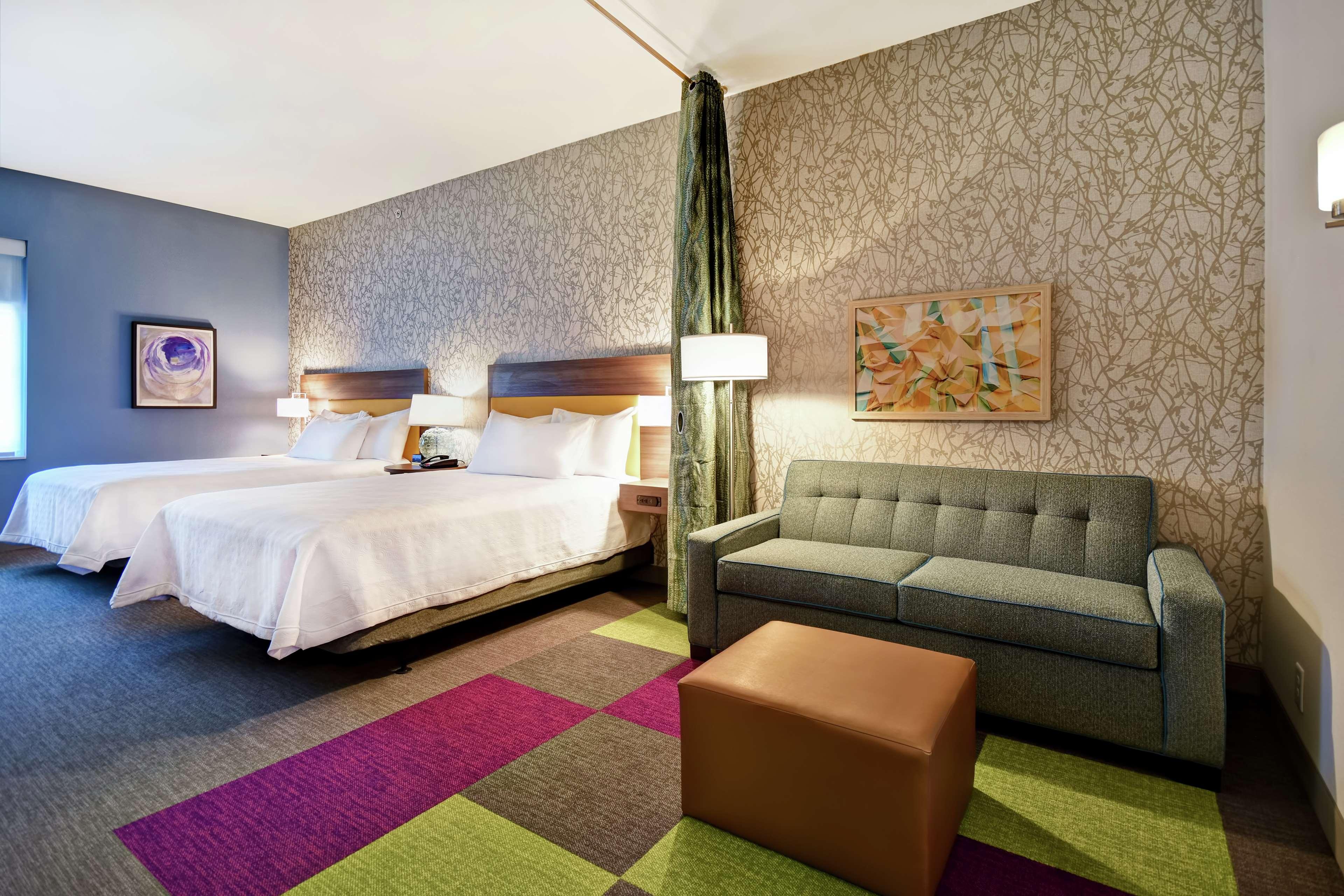 Studio Accessible-two Queen Beds