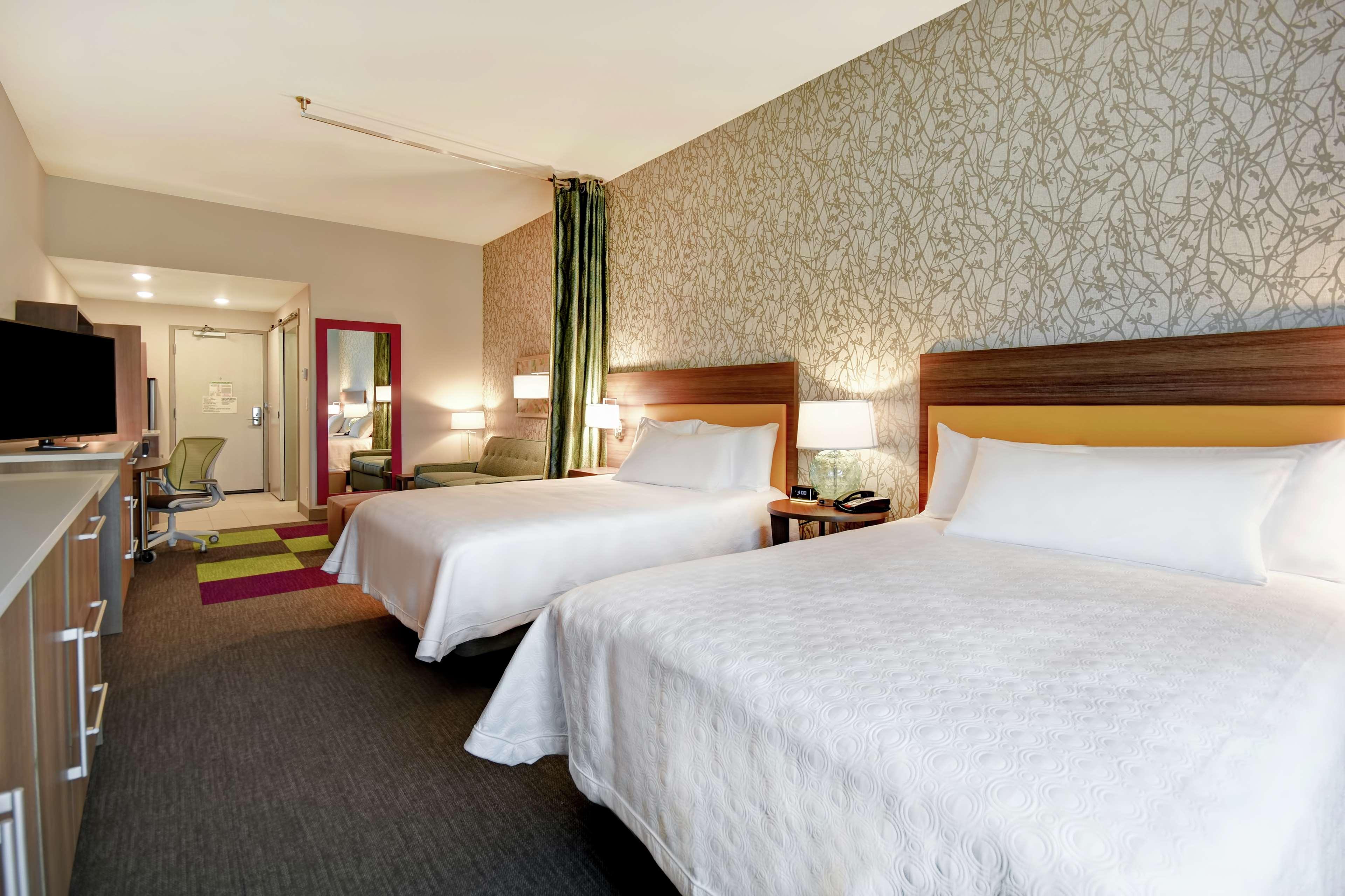 Studio Accessible-two Queen Beds