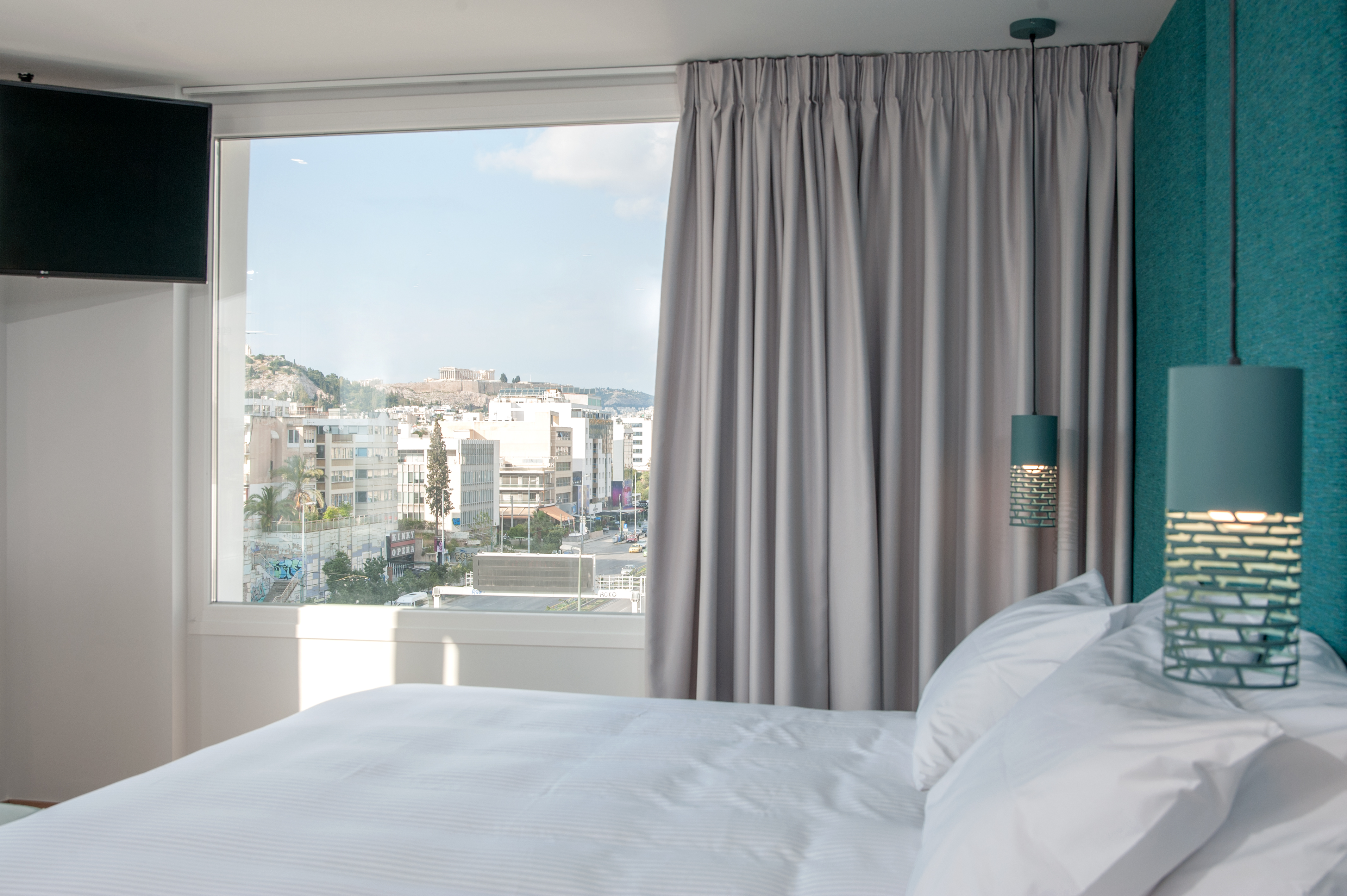 Single Deluxe with Views