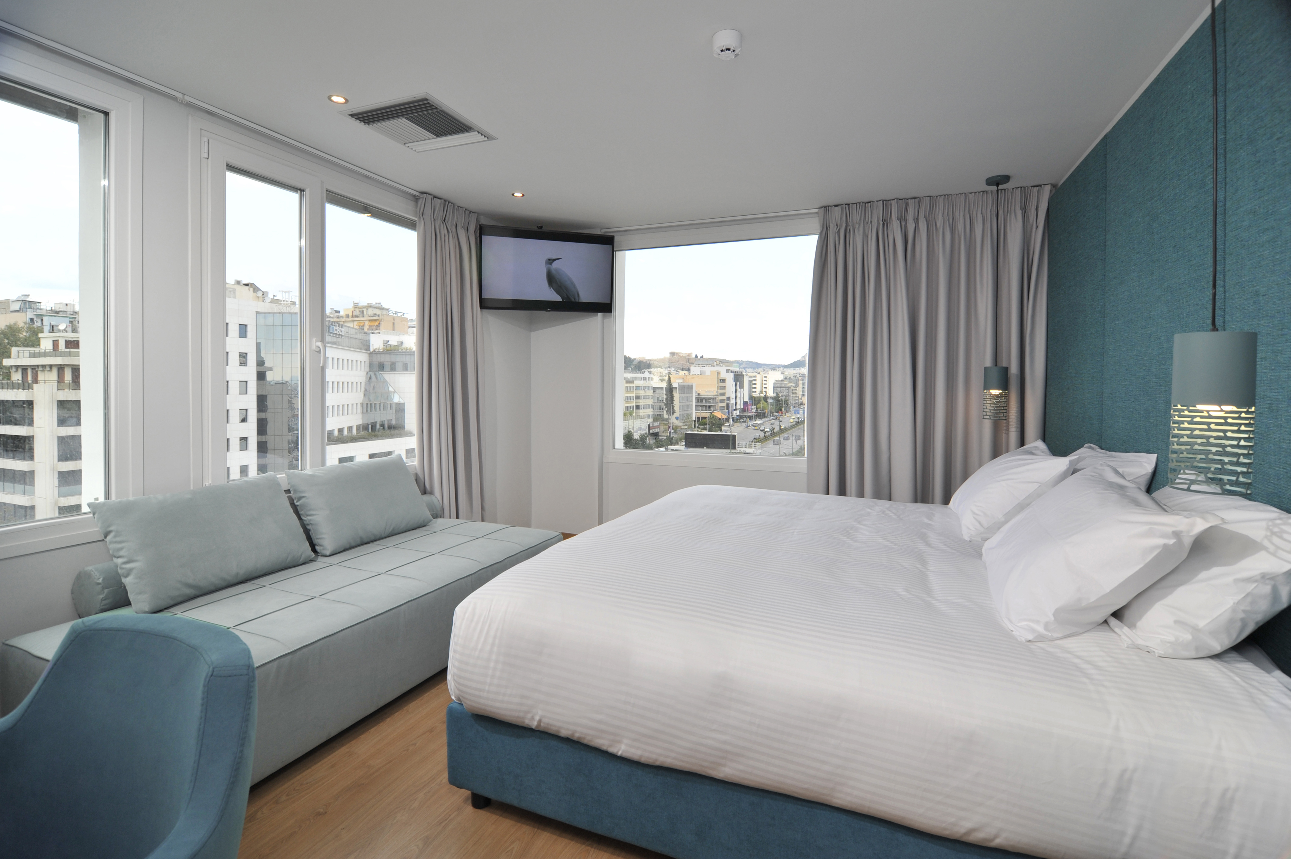 Triple Deluxe with Views