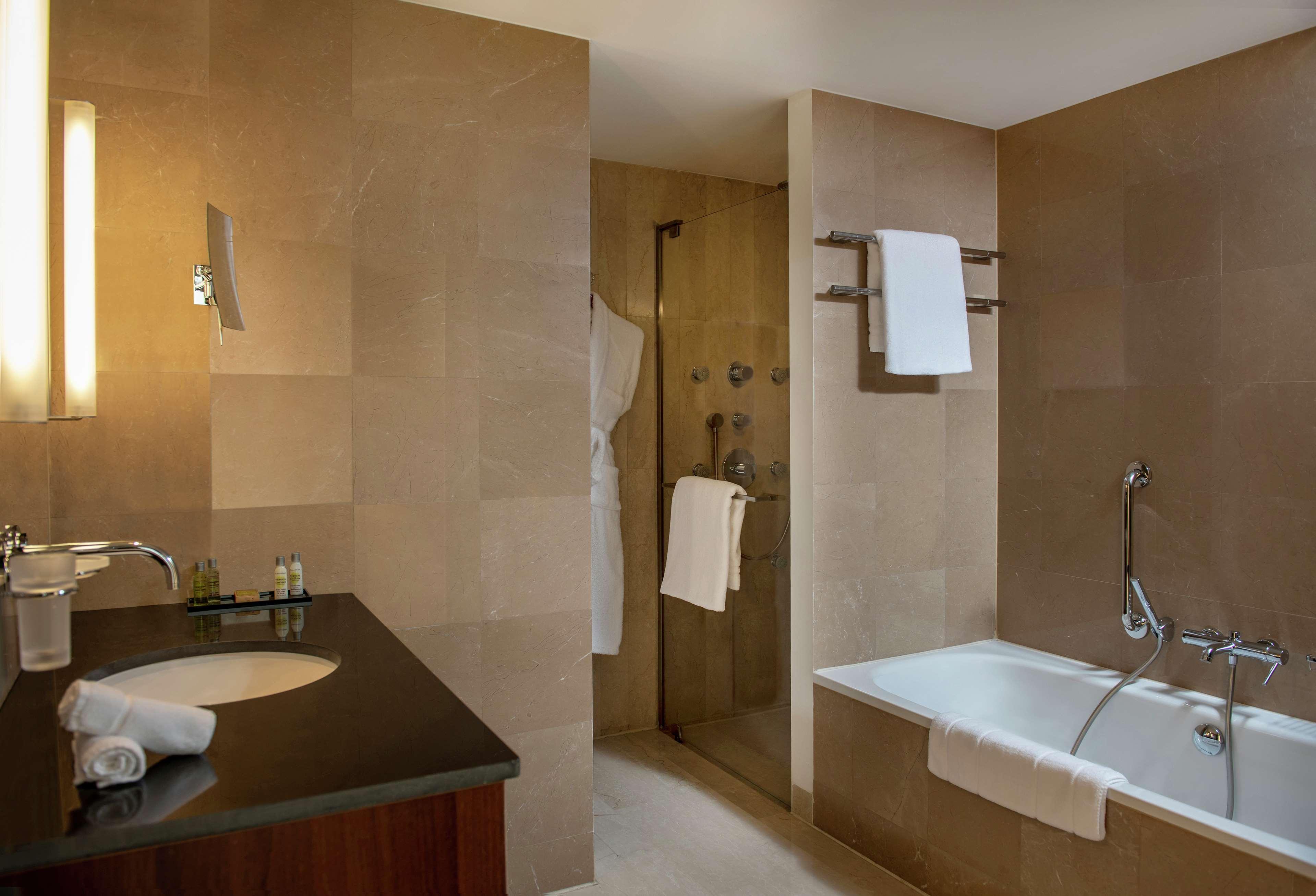 Suite Executive King Bed