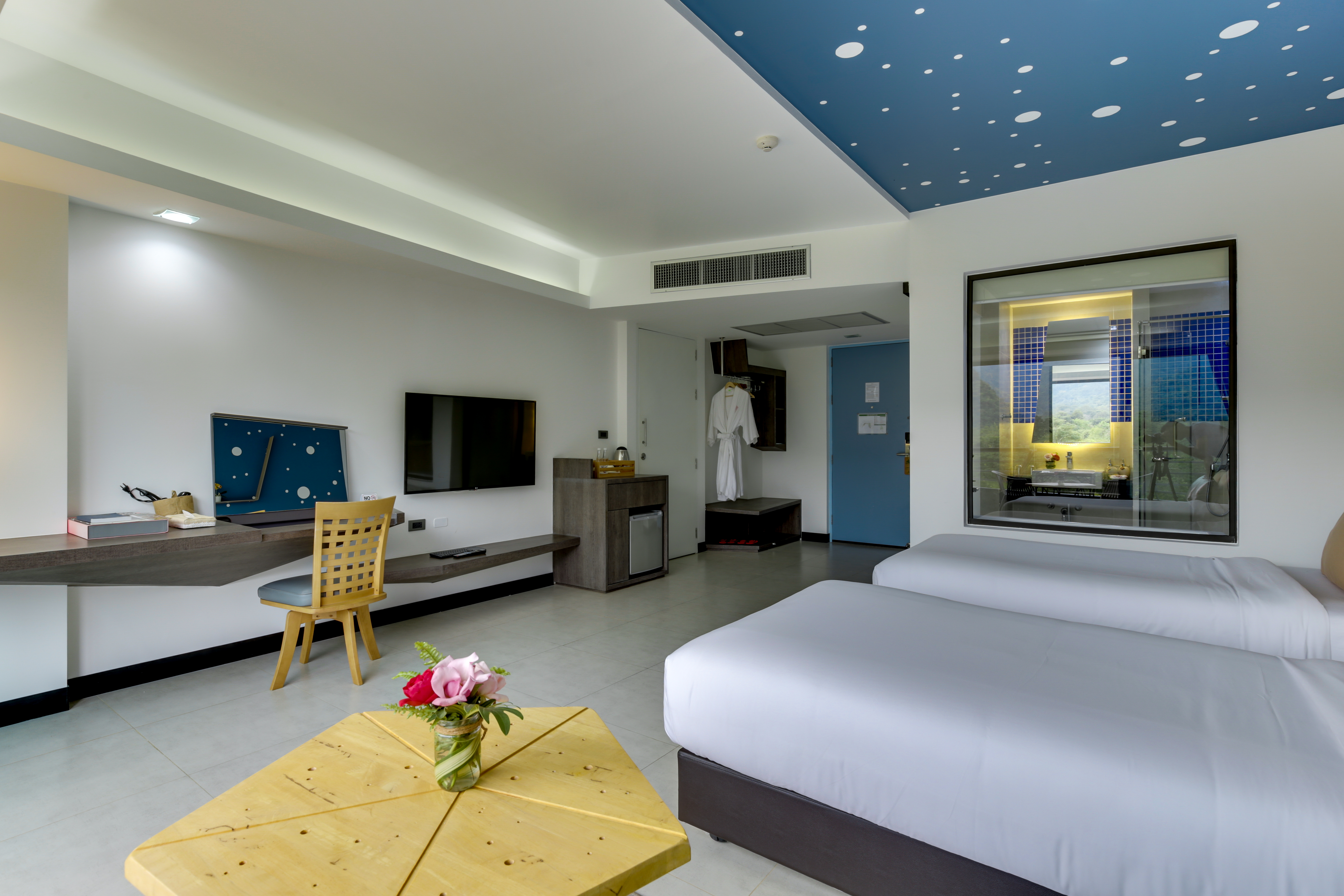 Double or Twin Deluxe